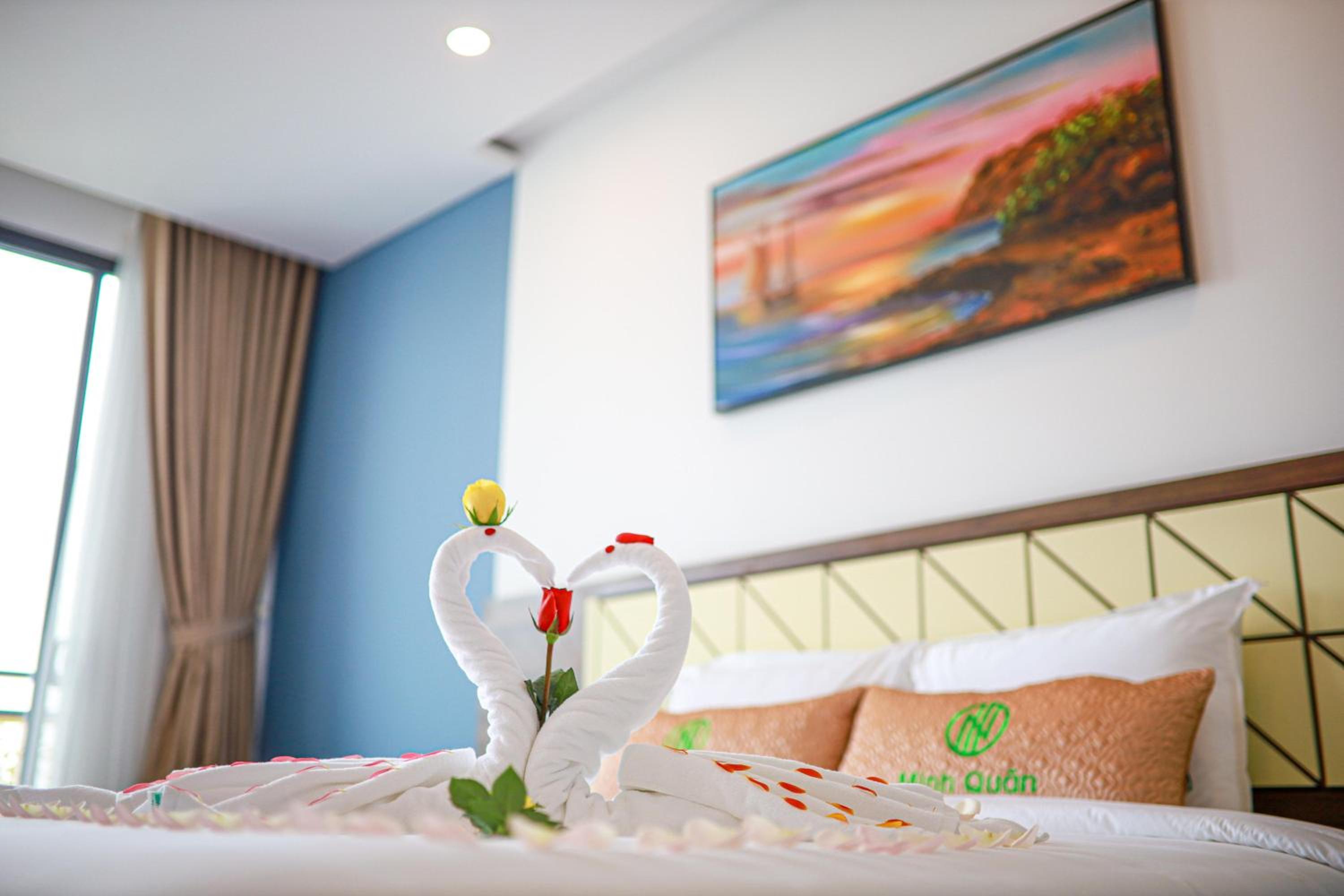 Deluxe King Room - Photo 1