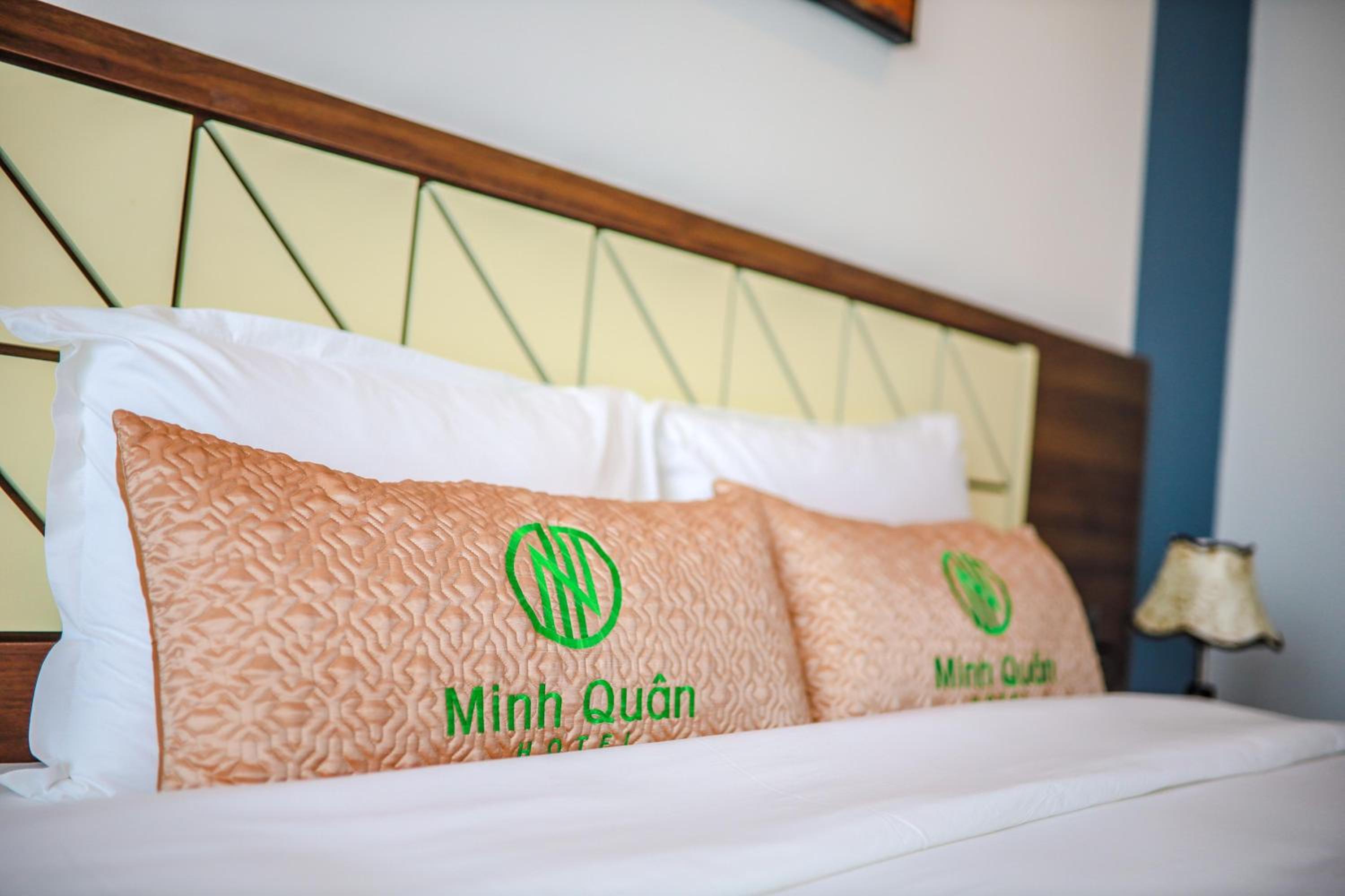 Deluxe Queen Room - Photo 1