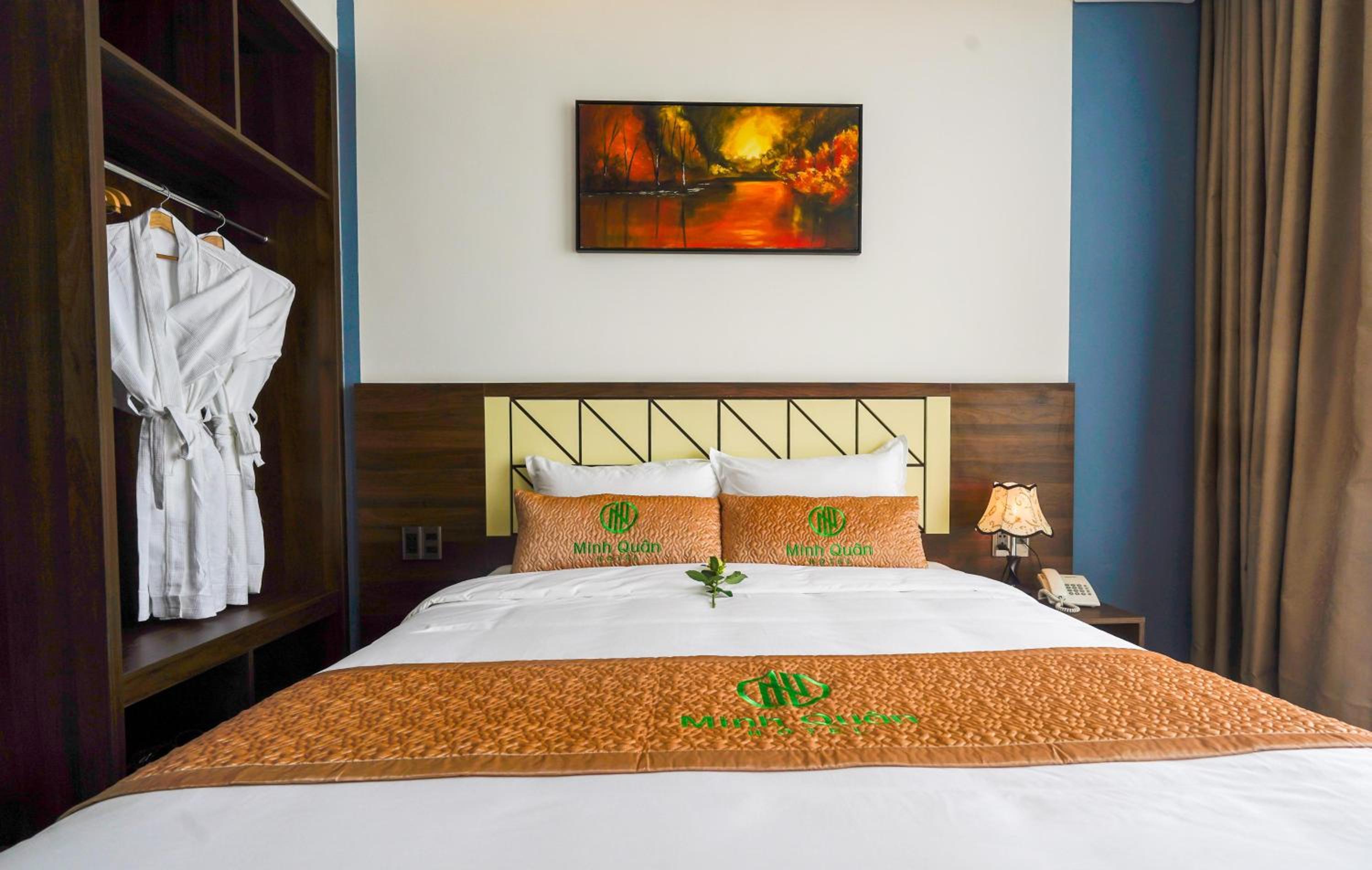 Deluxe Queen Room - Photo 4