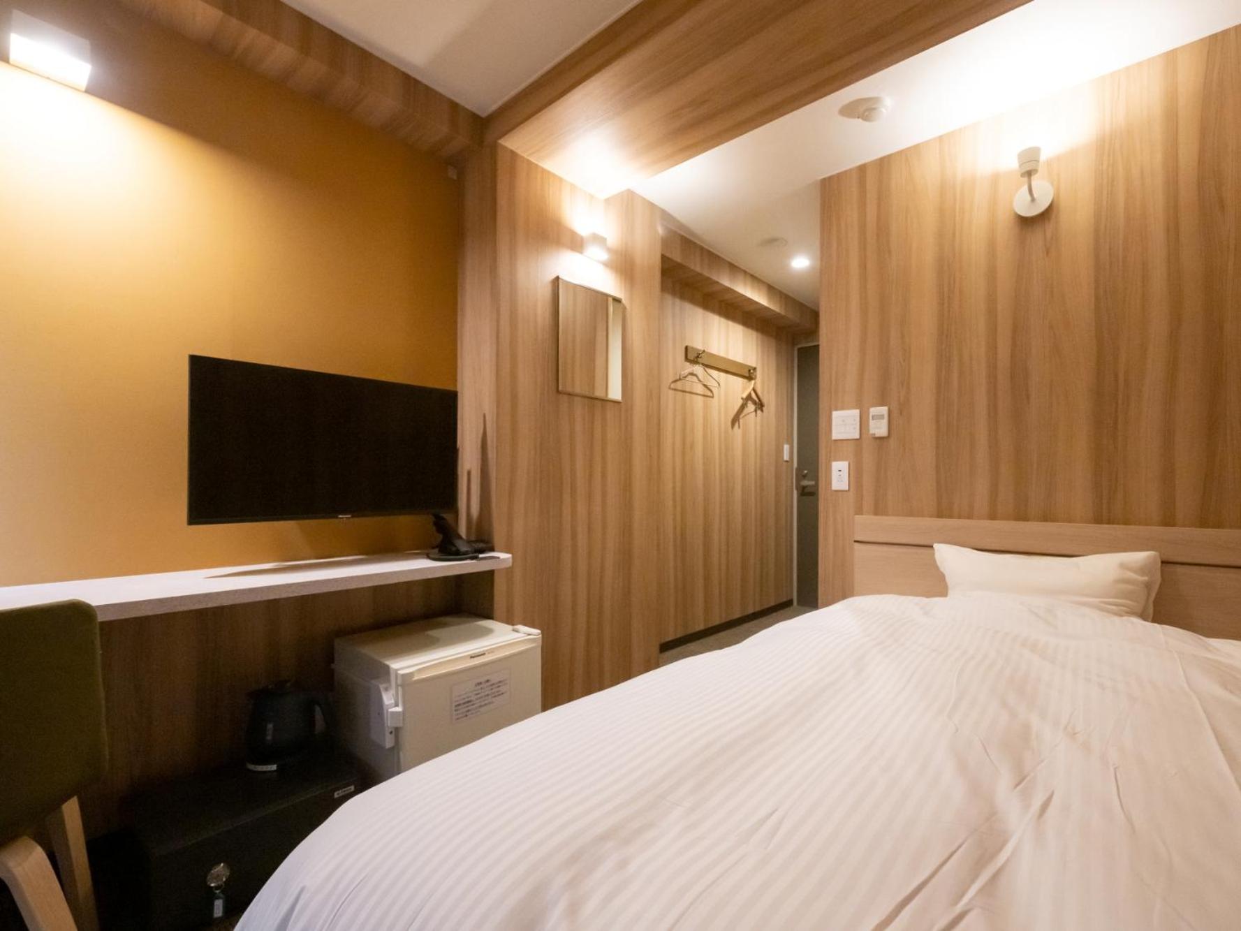 Single Room - Non-Smoking