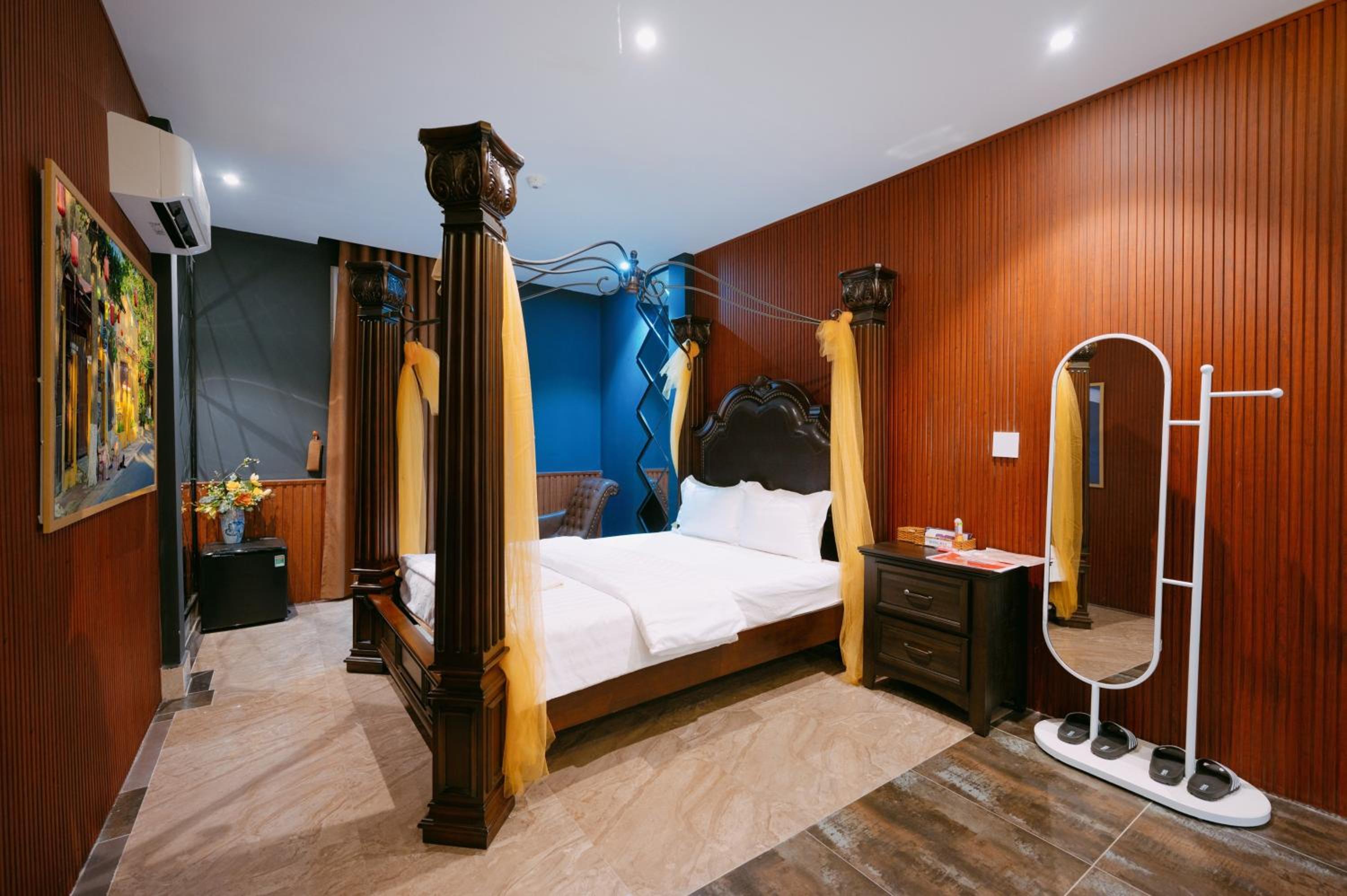 Deluxe Double Room with Shower