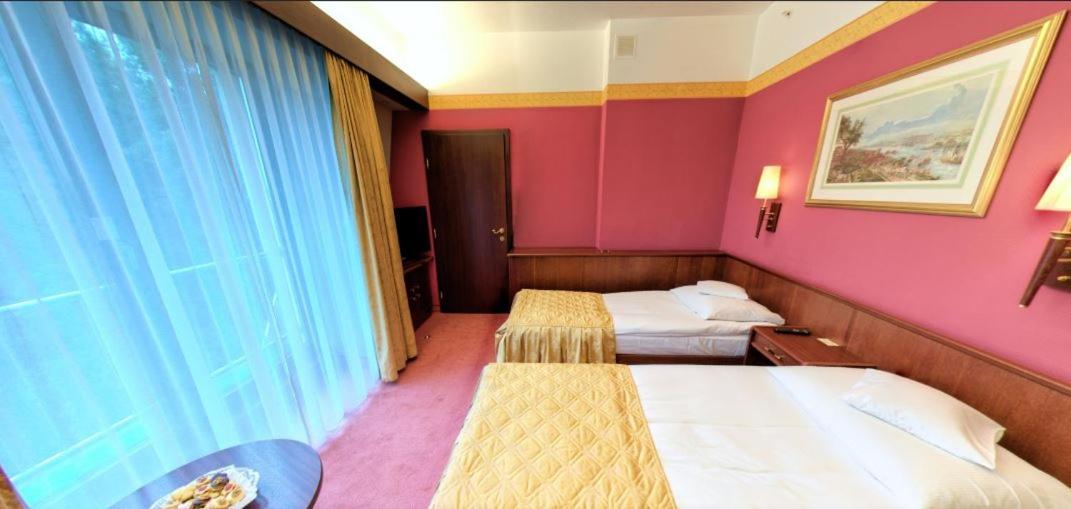 Business Double Or Twin Room