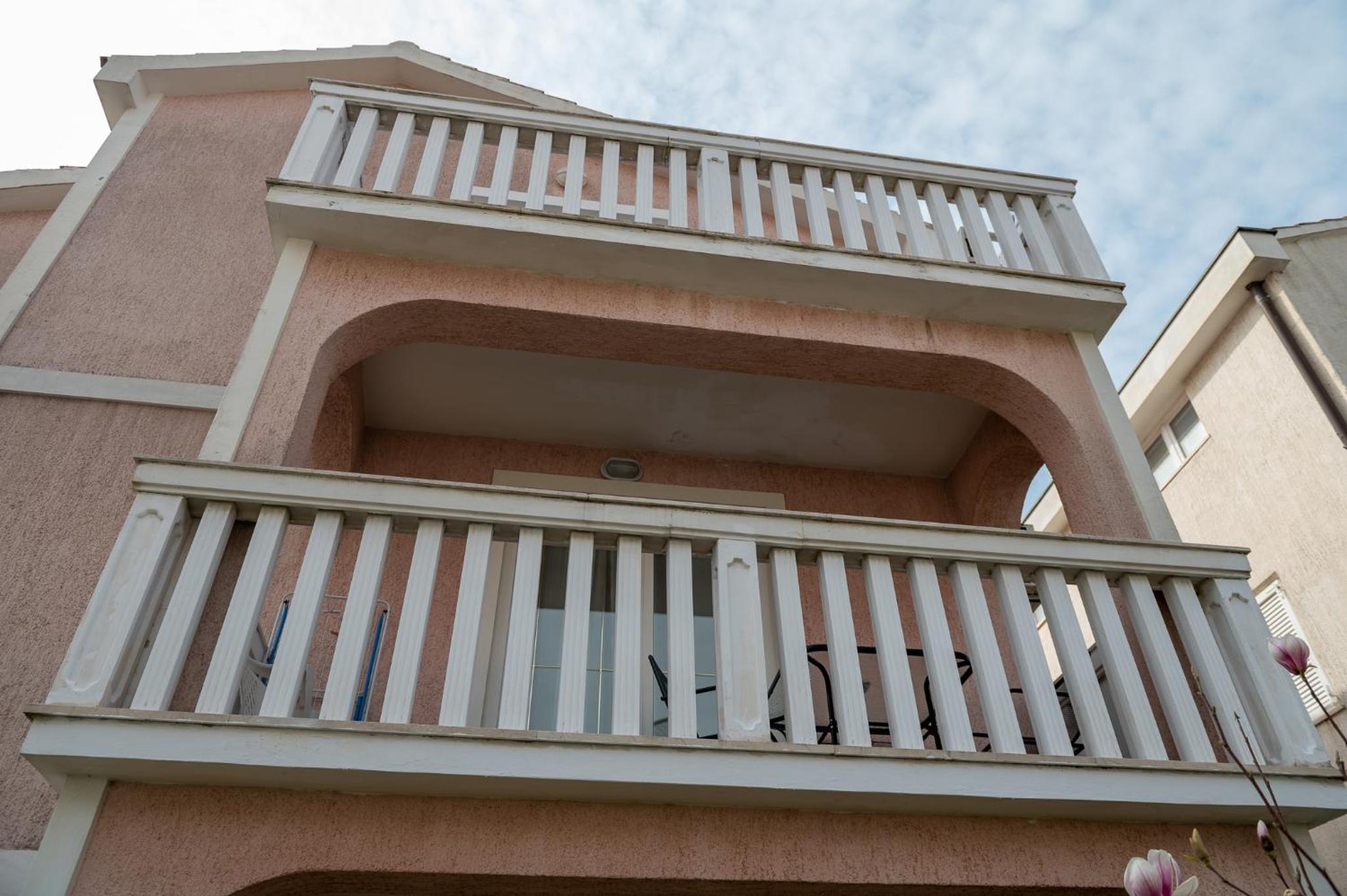 Studio with Balcony photo 2