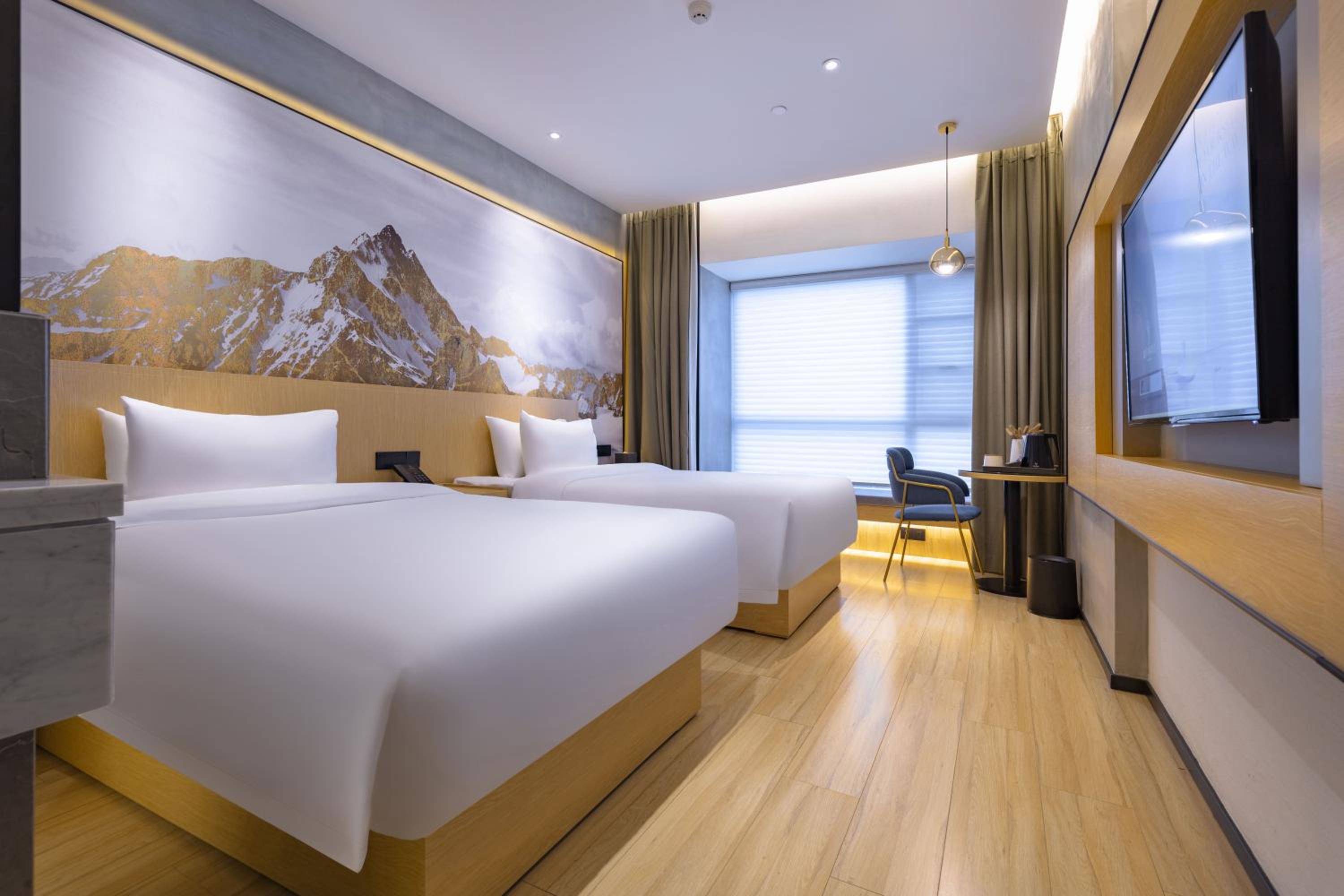Deluxe Twin Room photo 3