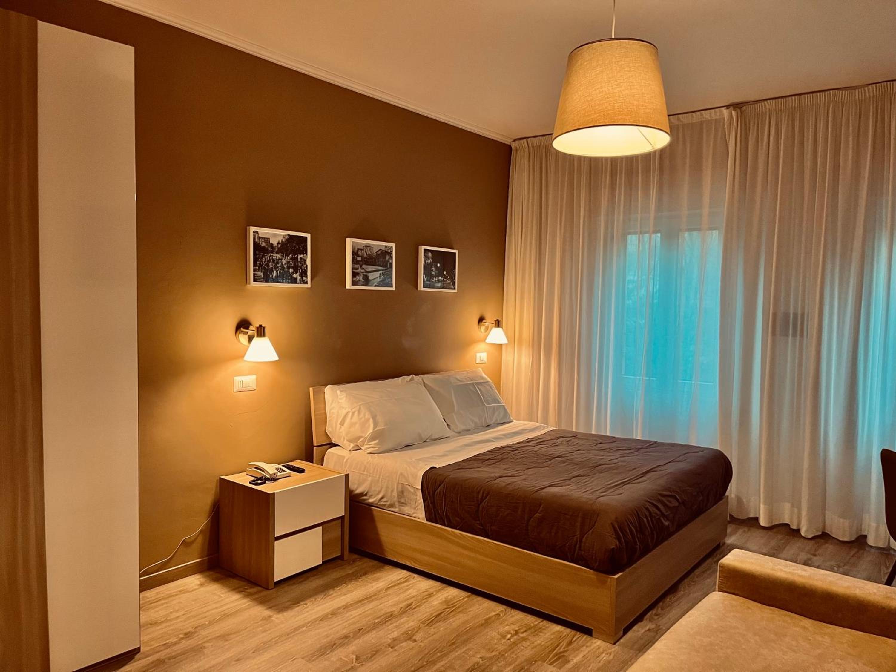 Double or Twin Room photo 2