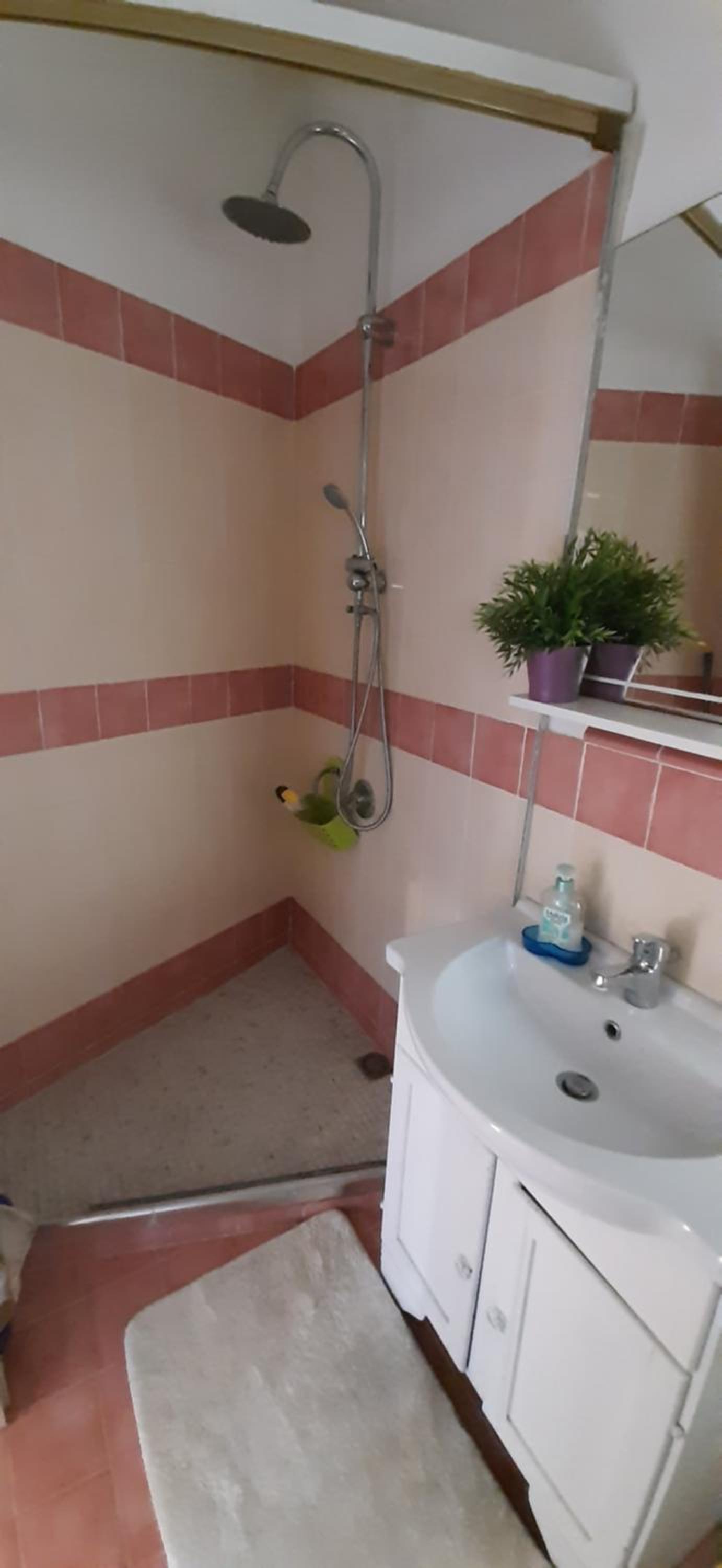 One-Bedroom Apartment - Photo 35