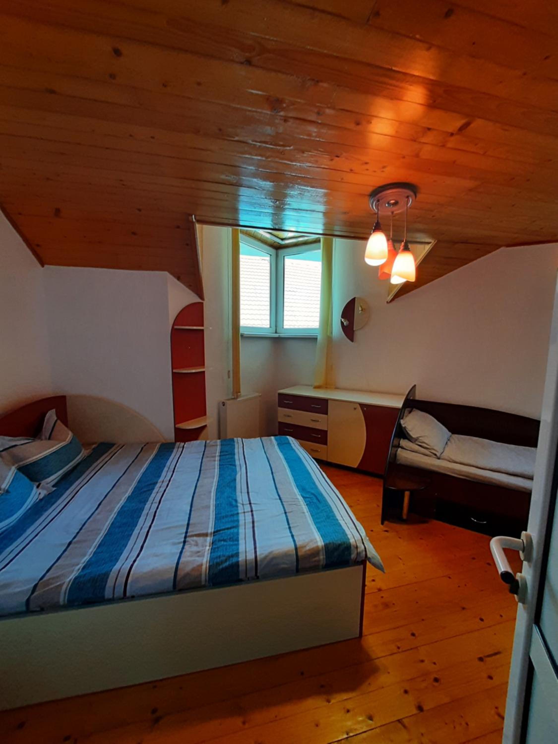 Triple Room with Shared Bathroom photo 2