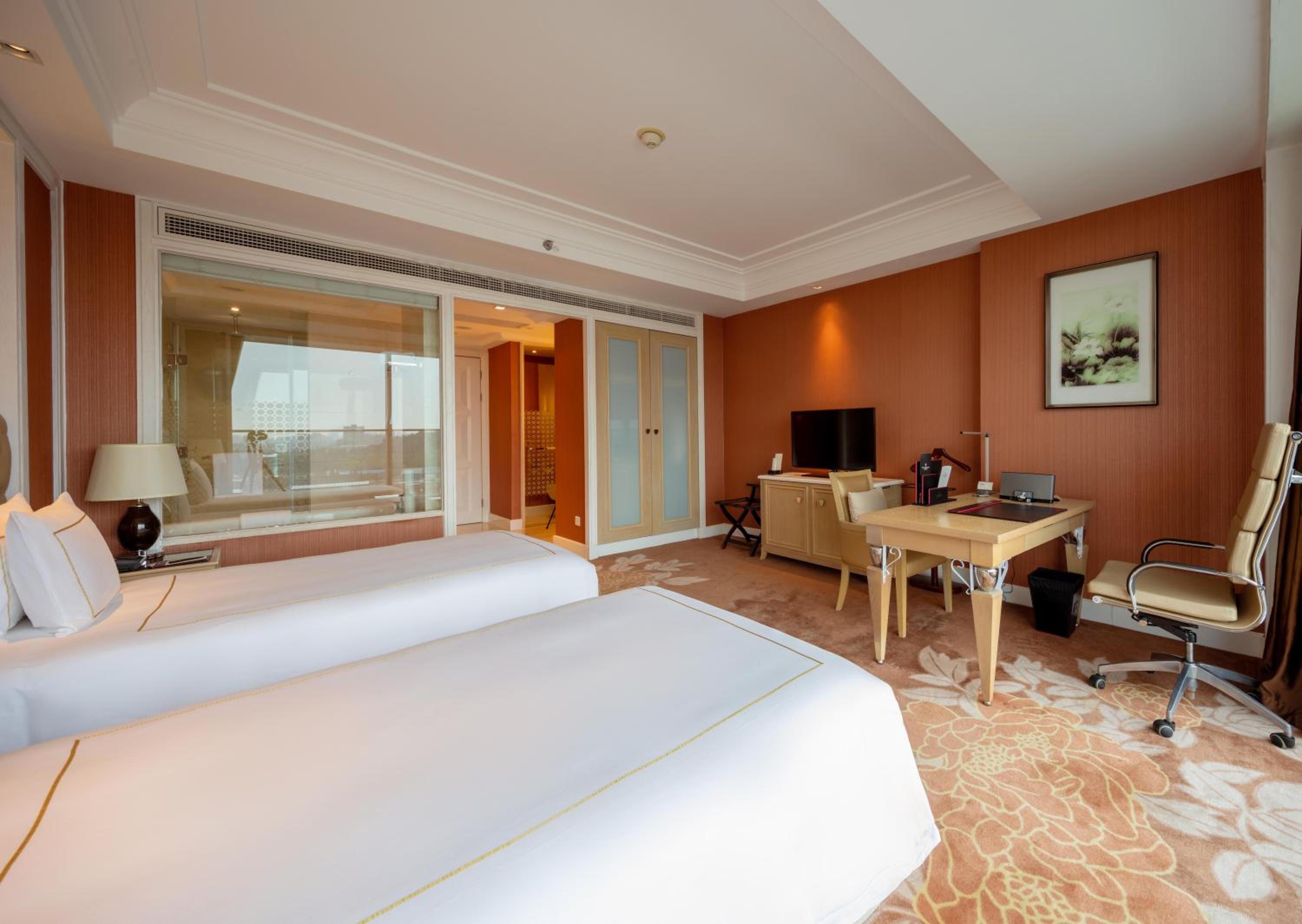 Twin Room with City View