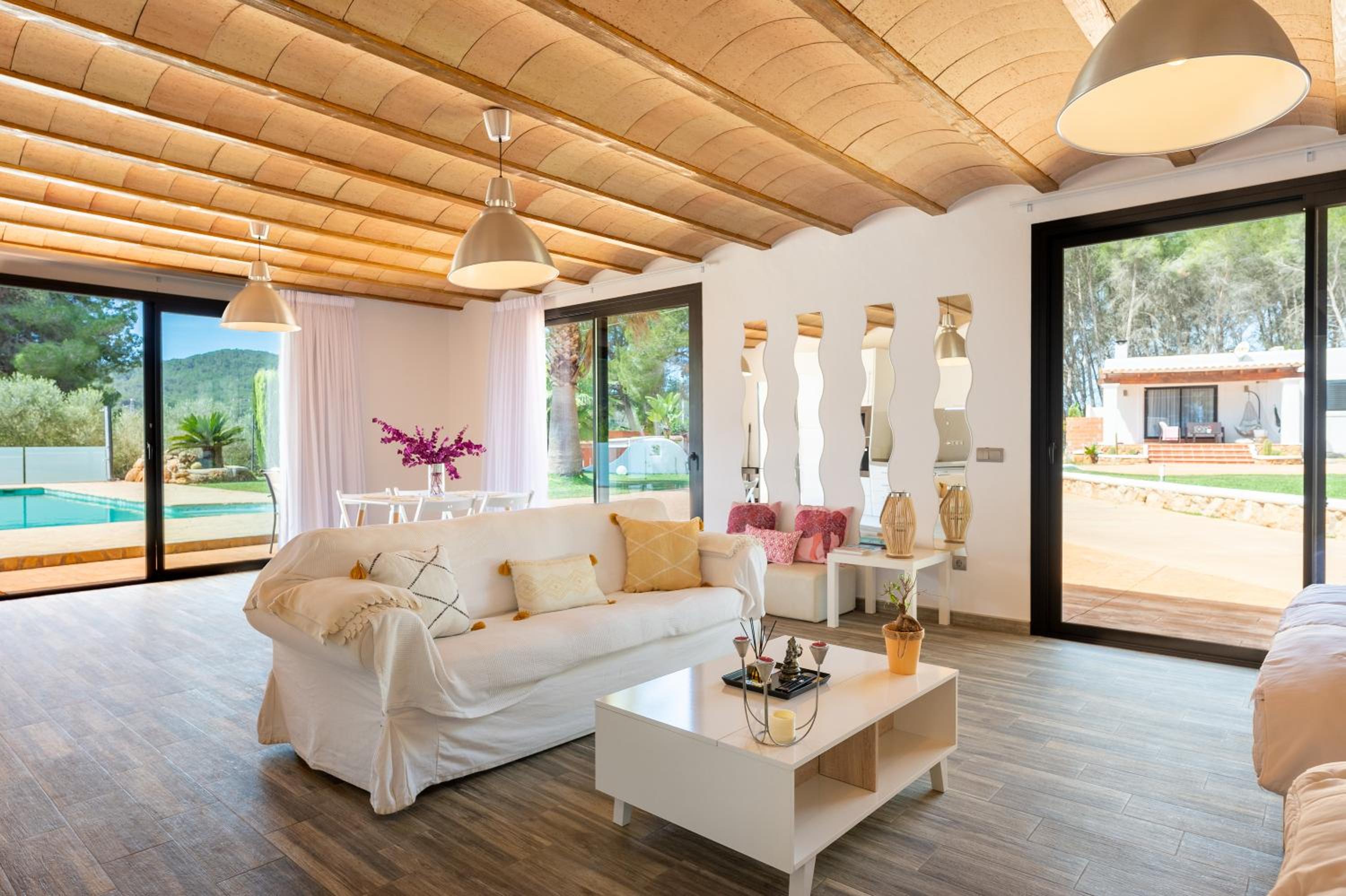 Villa con vistas al jardín