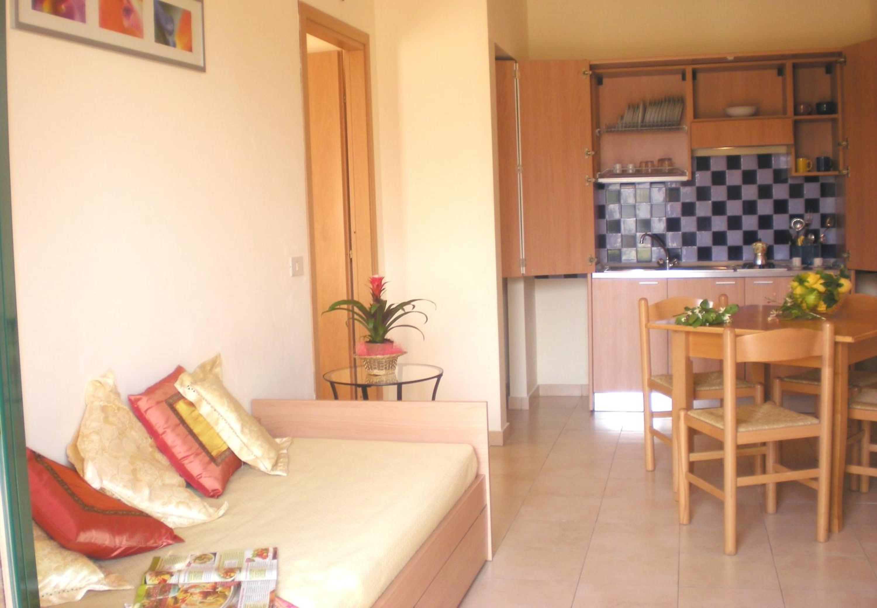 One-Bedroom Apartment with Terrace (4 Adults) - Photo 4