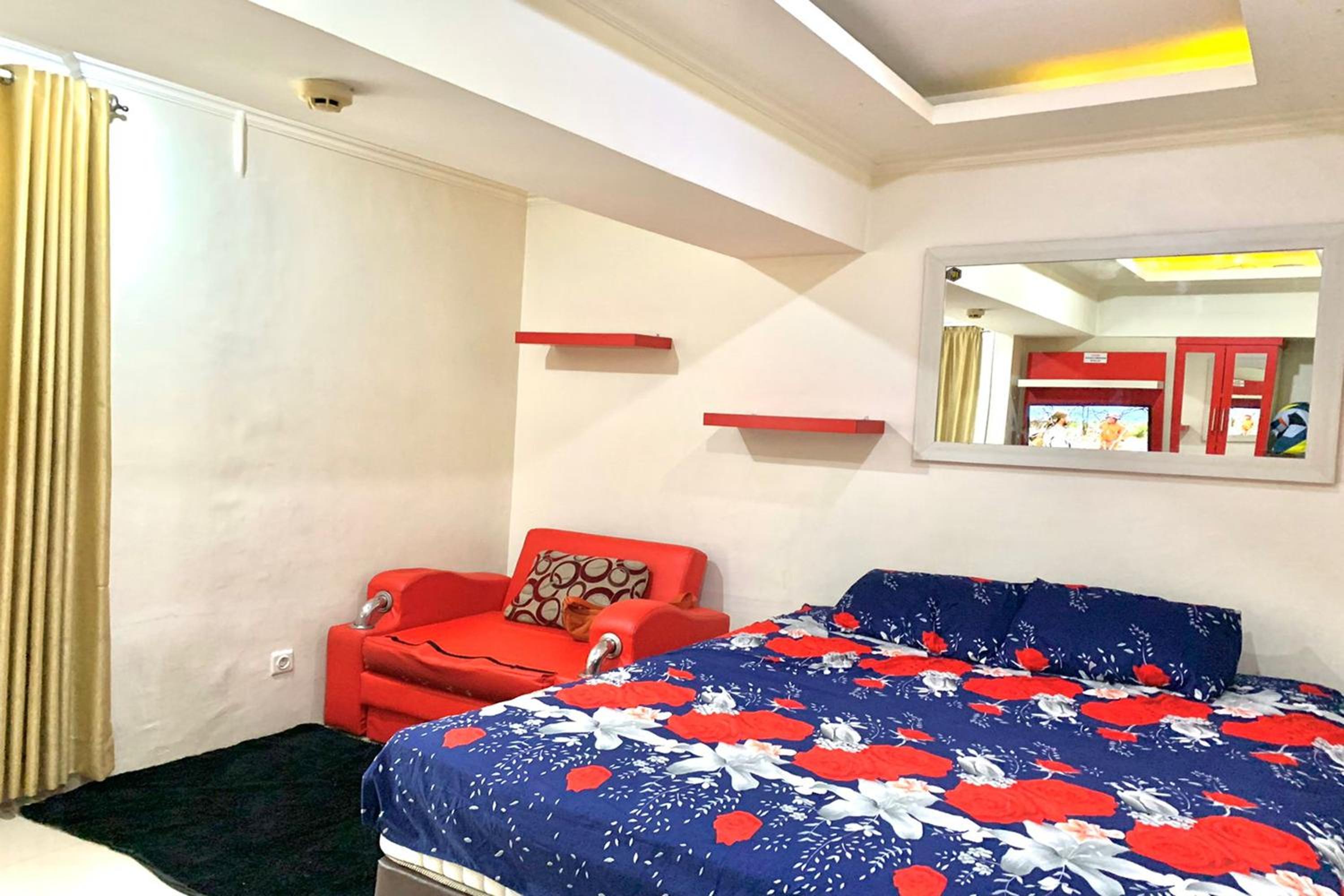 Studio Apartment photo 2