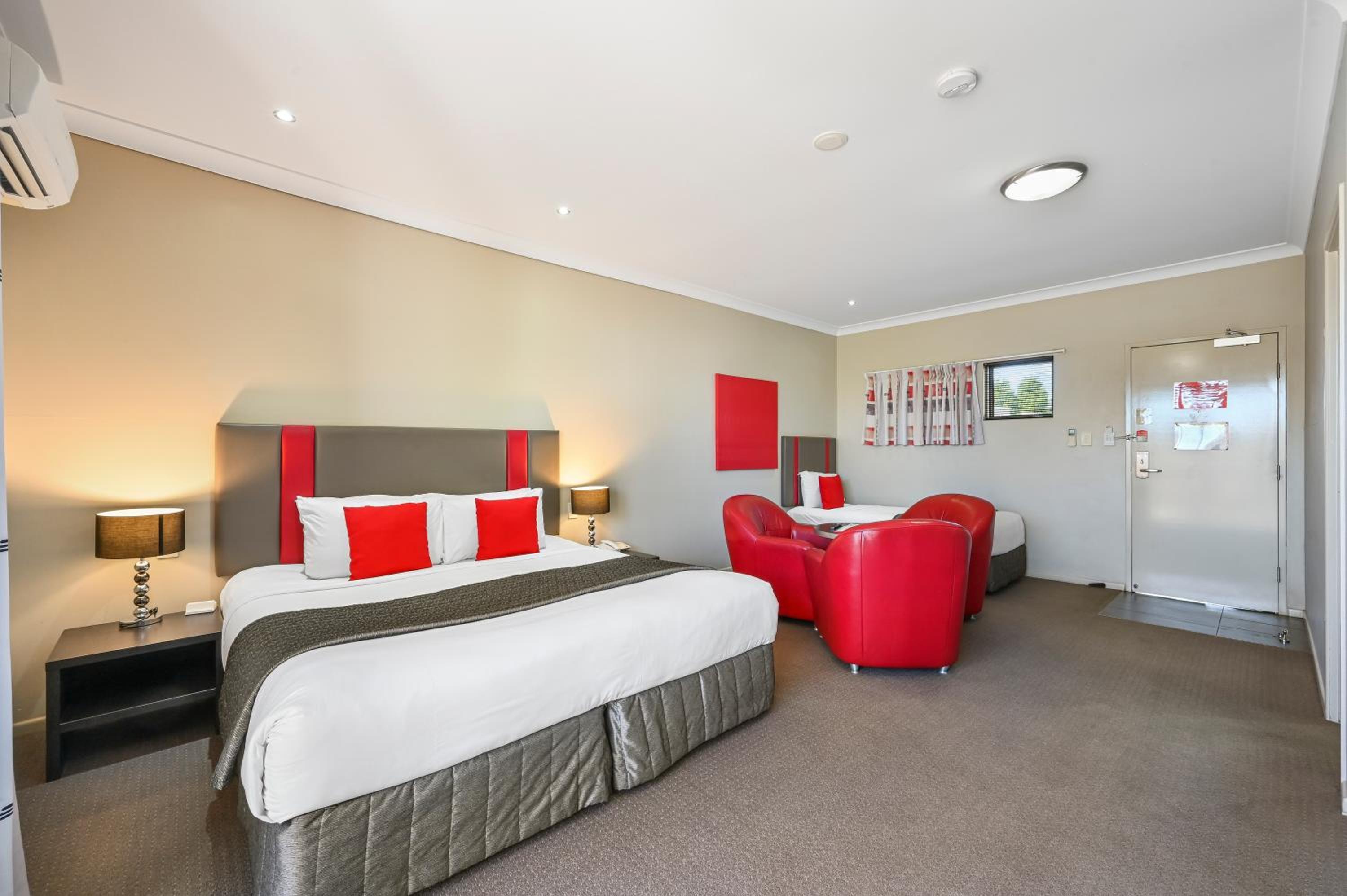 Executive King Room - Photo 3