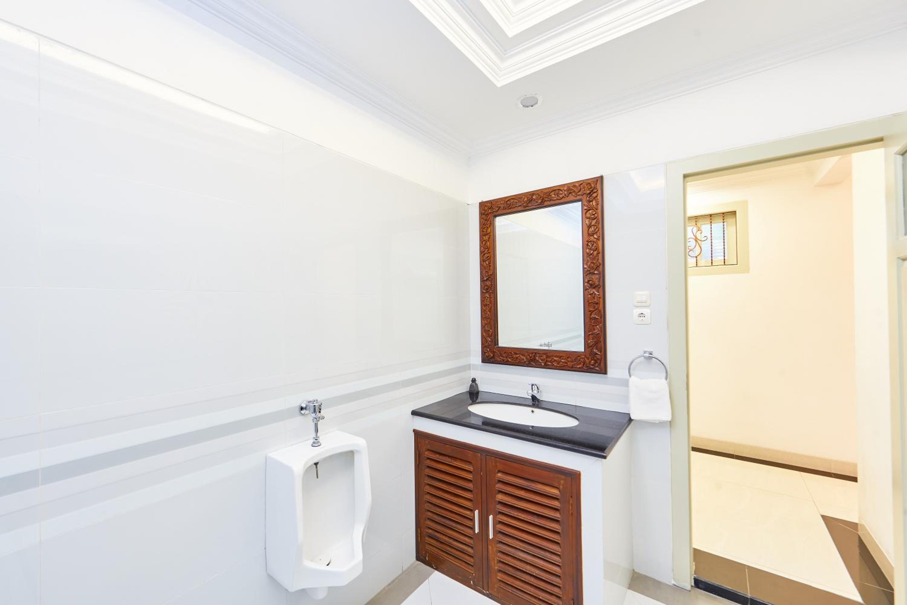 Deluxe King Room photo 3