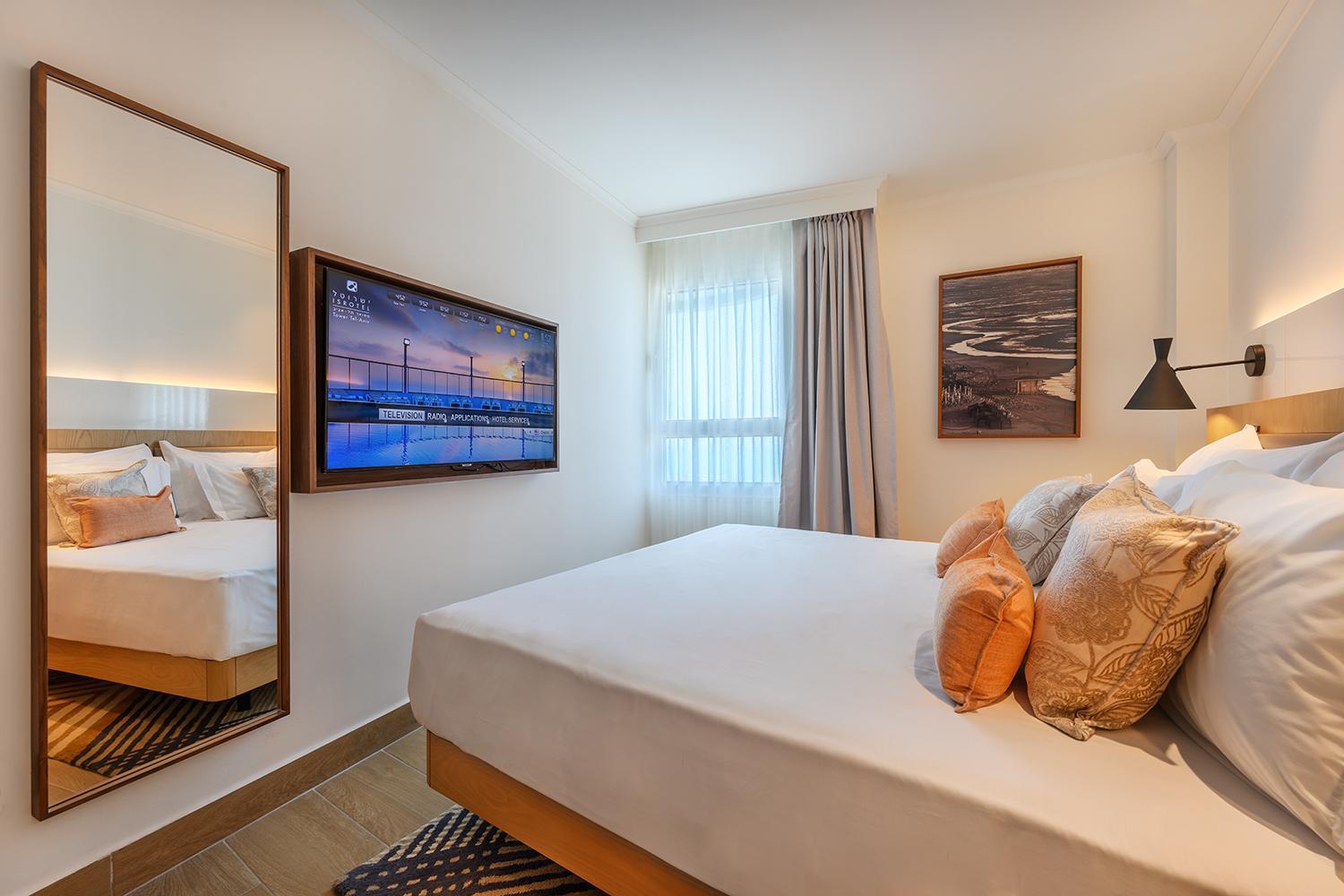 Junior Suite with Sea View - Photo 1