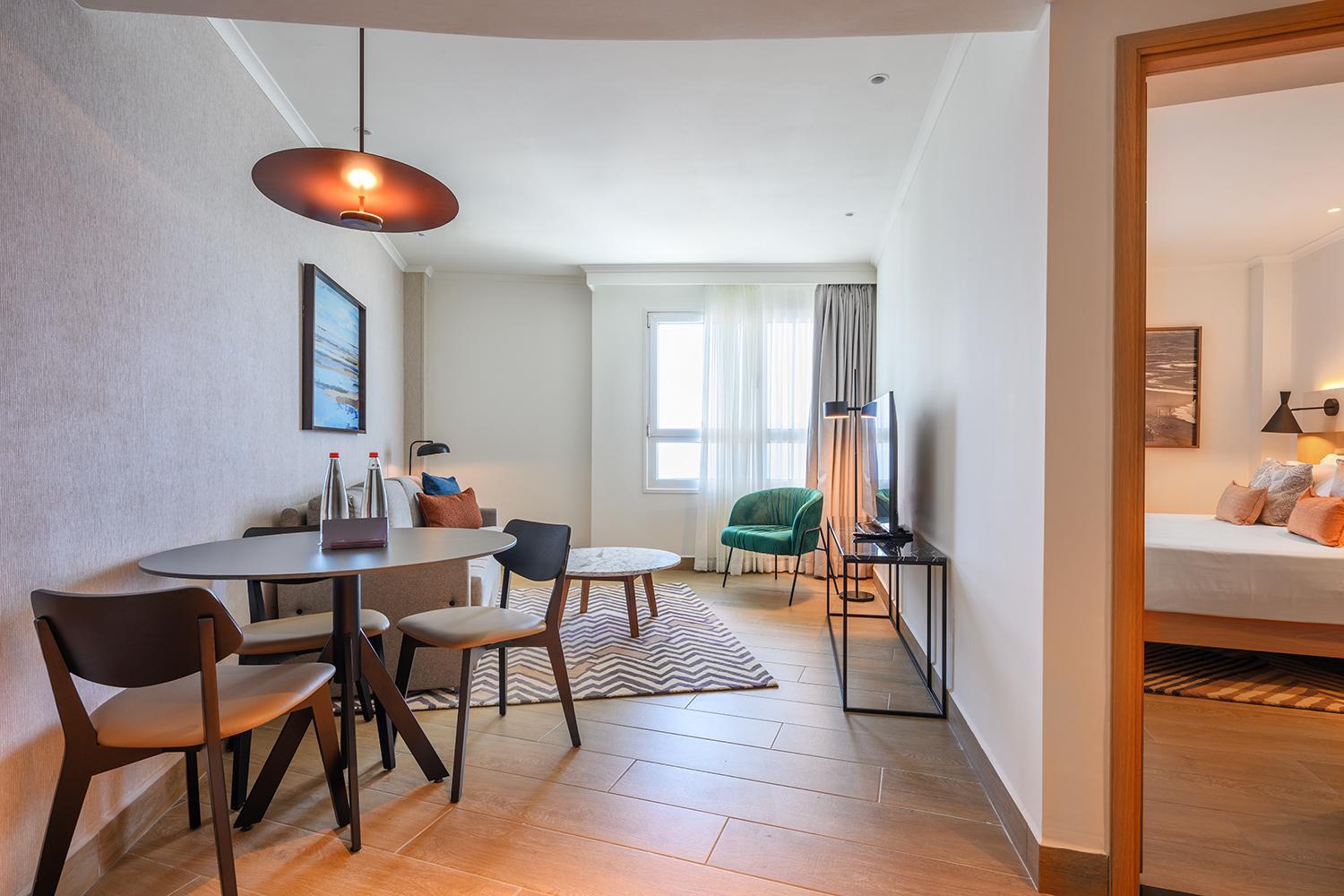 Junior Suite with Sea View - Photo 3