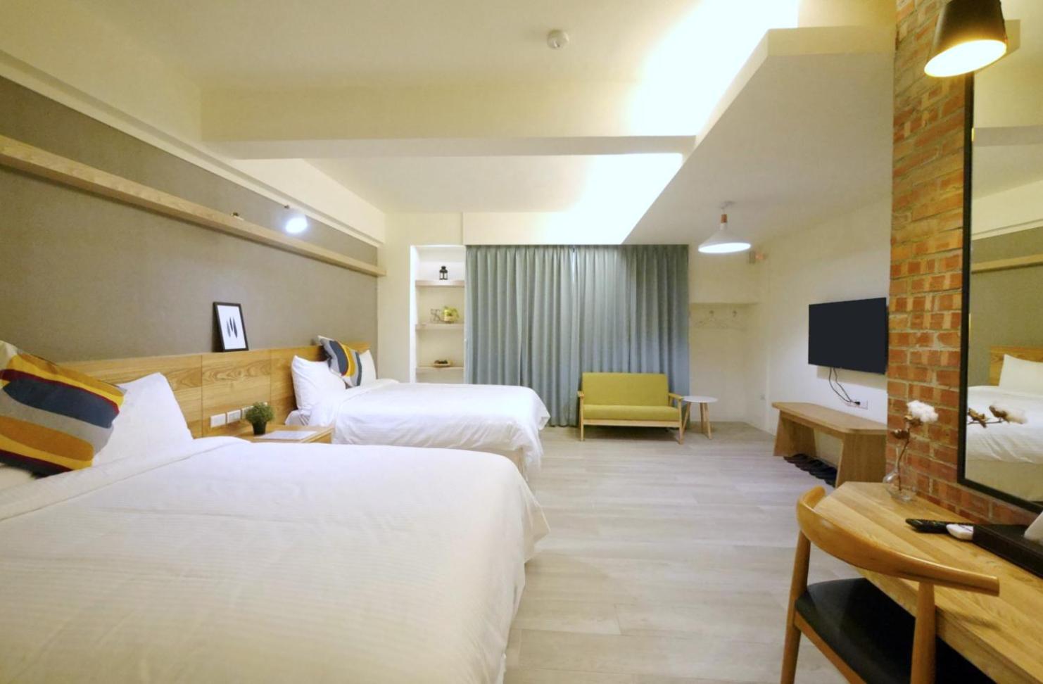 Deluxe Quadruple Room photo 2