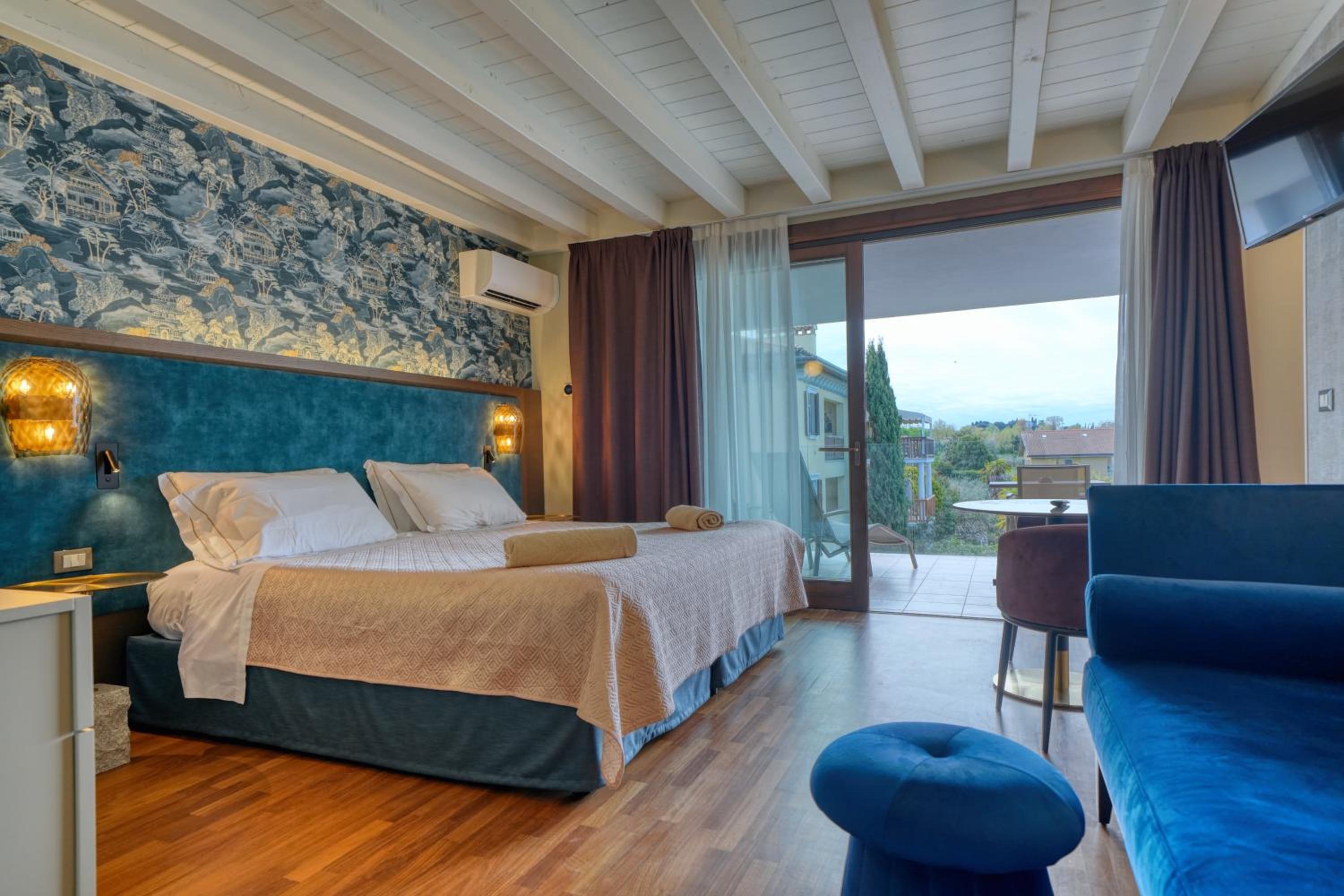 Superior Junior Suite with Balcony