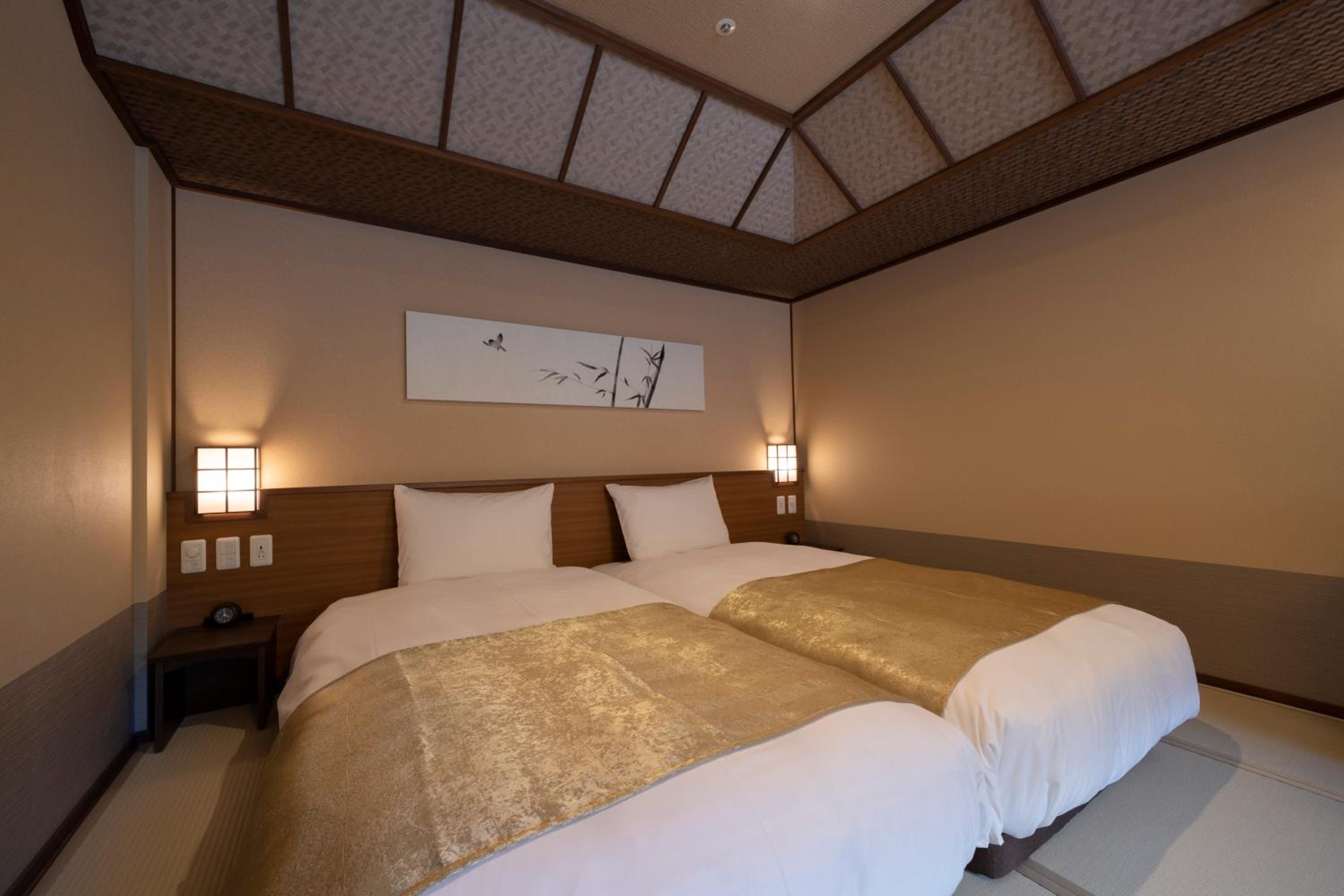 Quadruple Room with Hot Spring Bath - Photo 2
