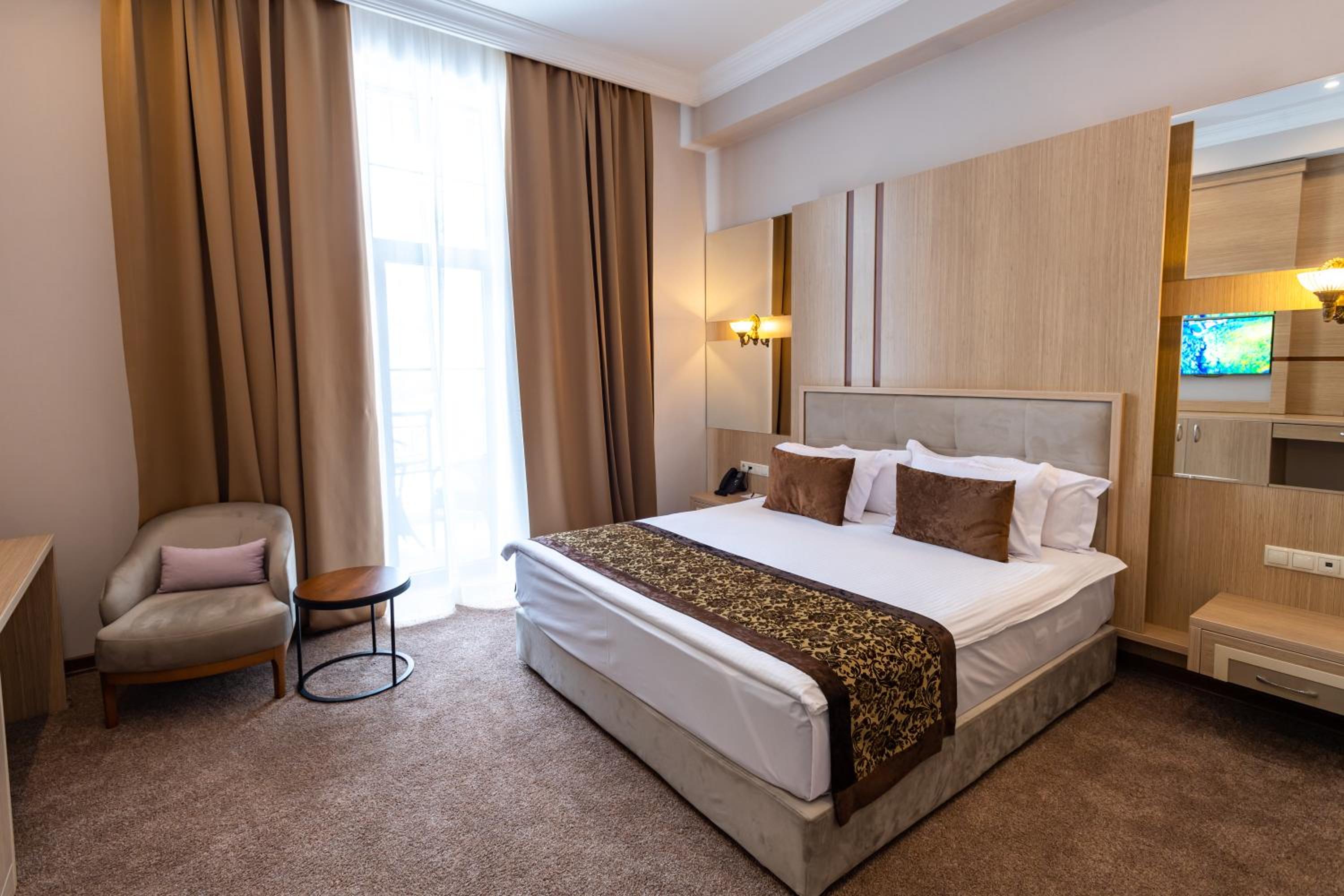 Standard Double Room with Balcony photo 1