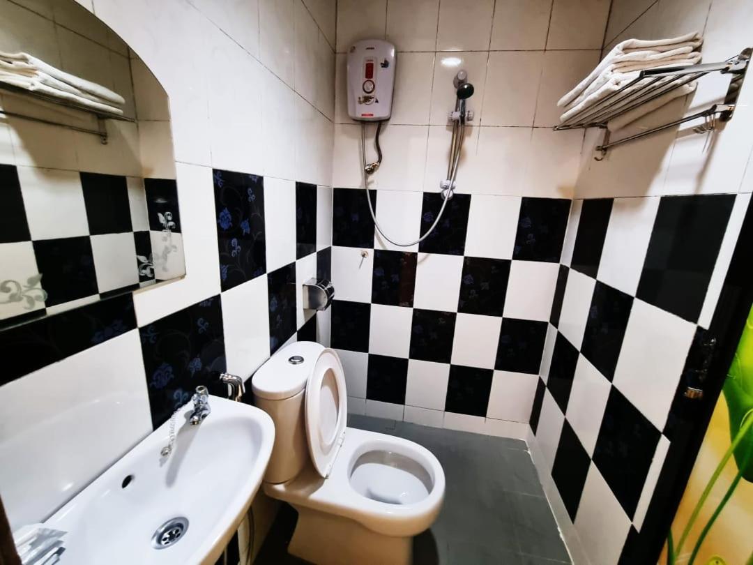 Triple Room - Photo 6