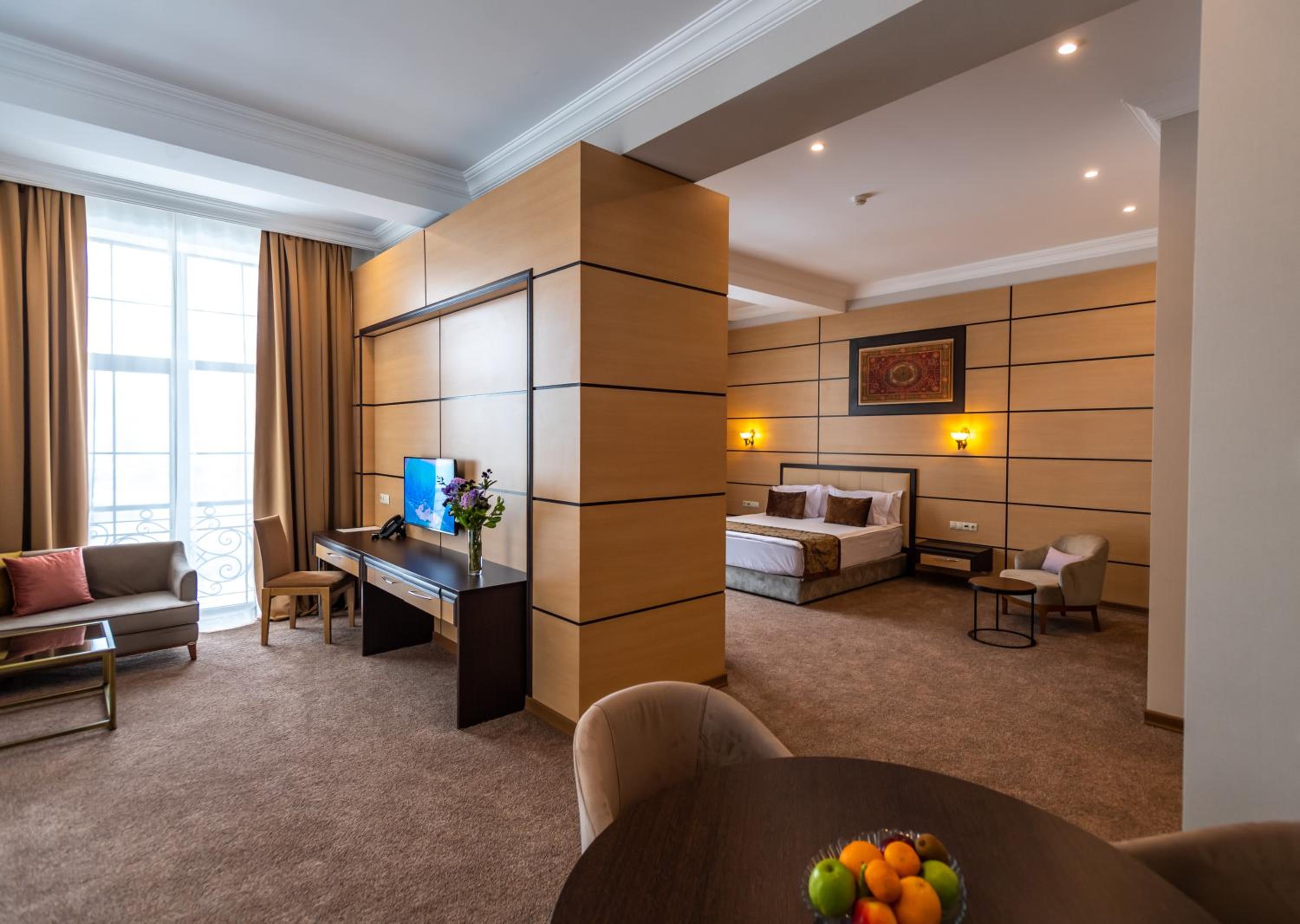 Suite with Balcony photo 2