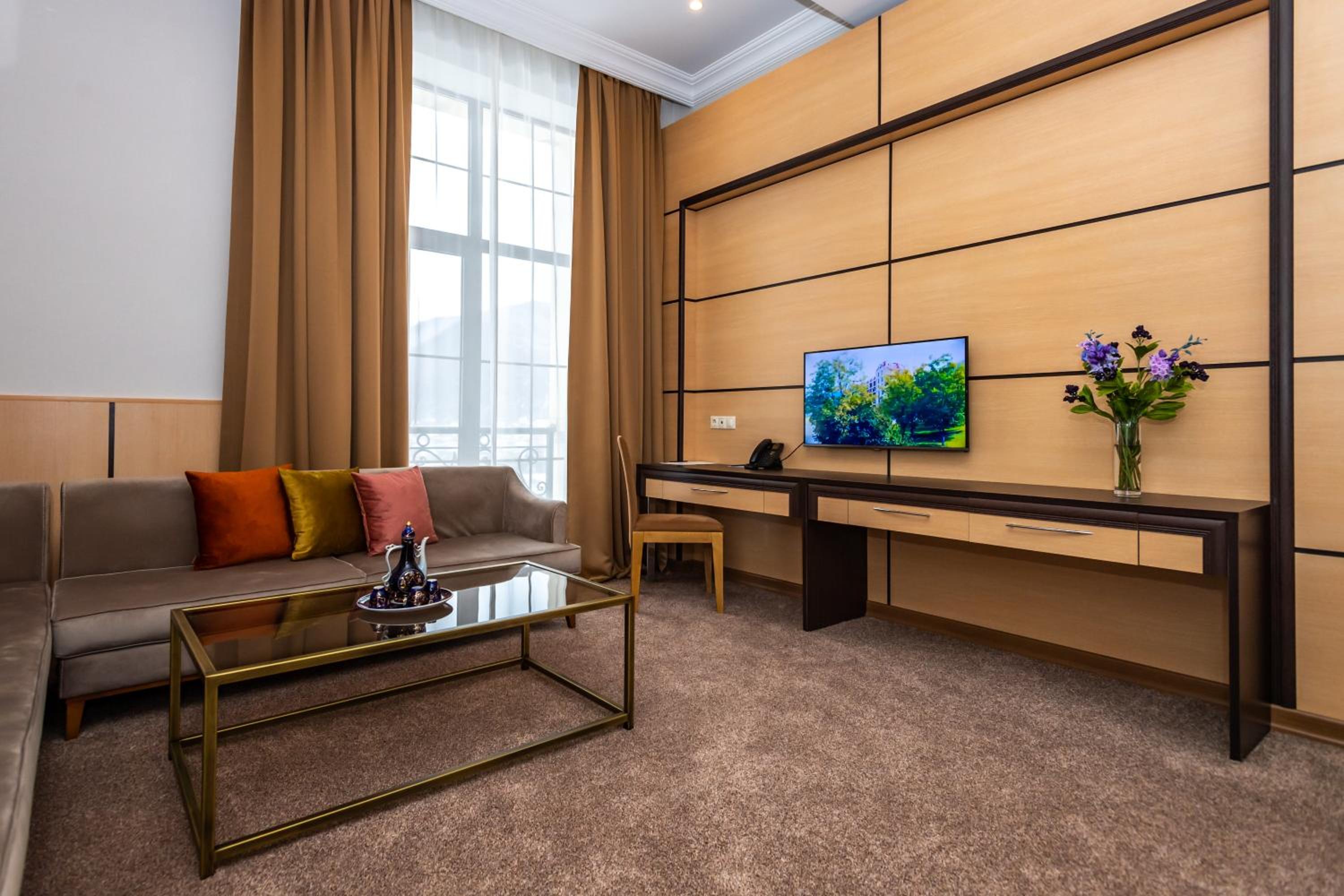 Suite with Balcony photo 3