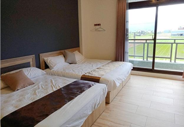 Quadruple Room With Balcony photo 2
