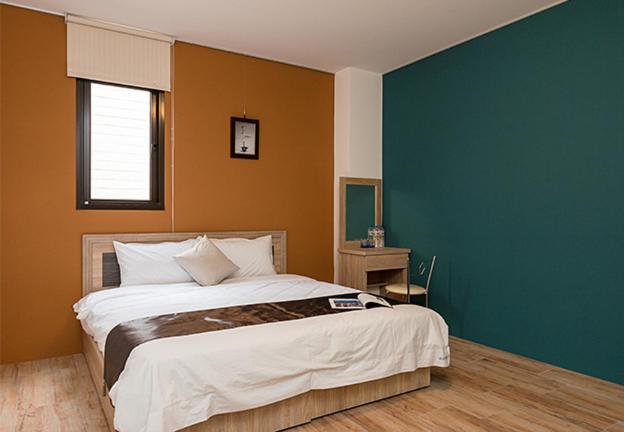 Four-Bedroom House photo 1