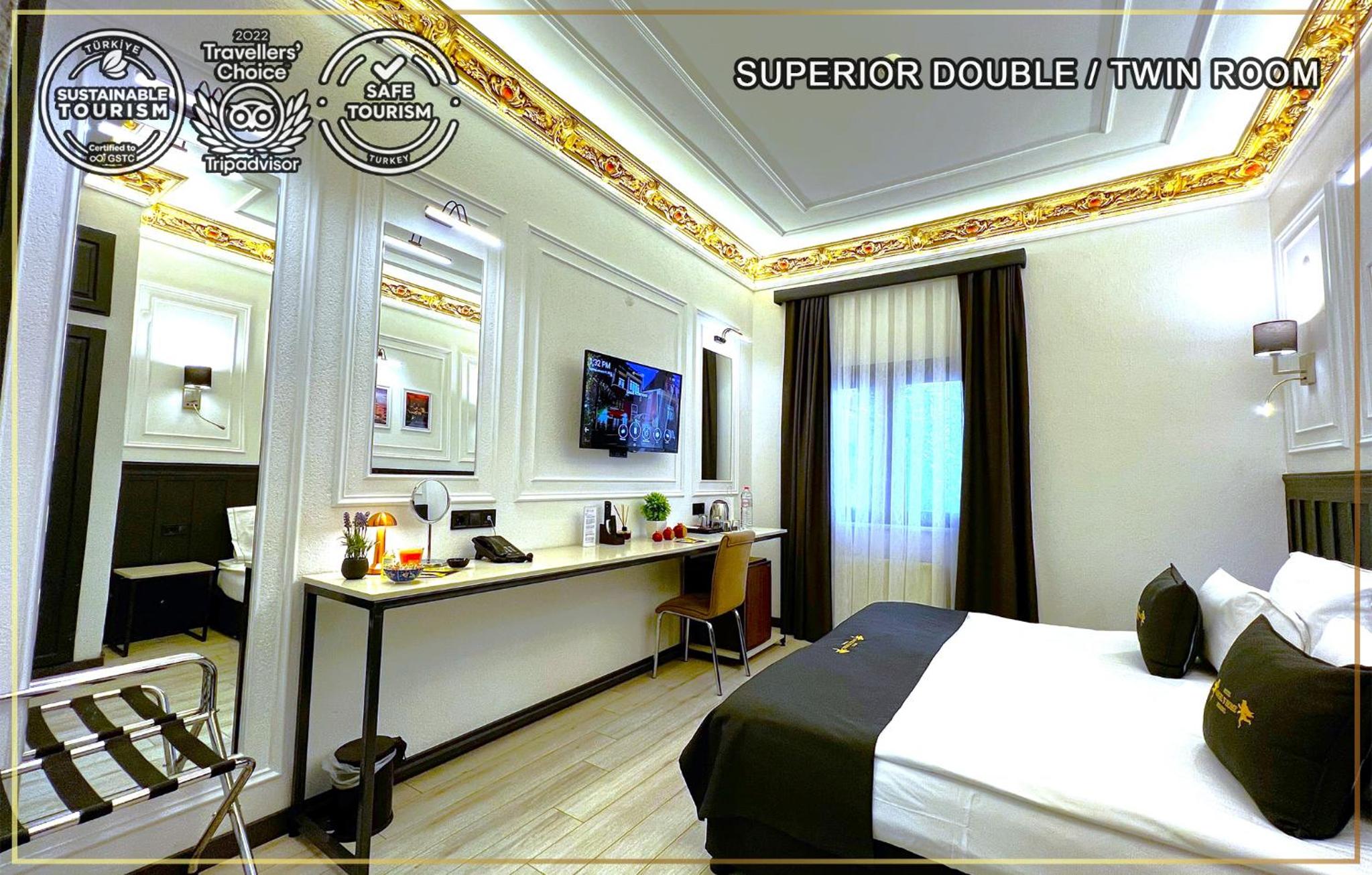 Superior Double or Twin Room photo 1