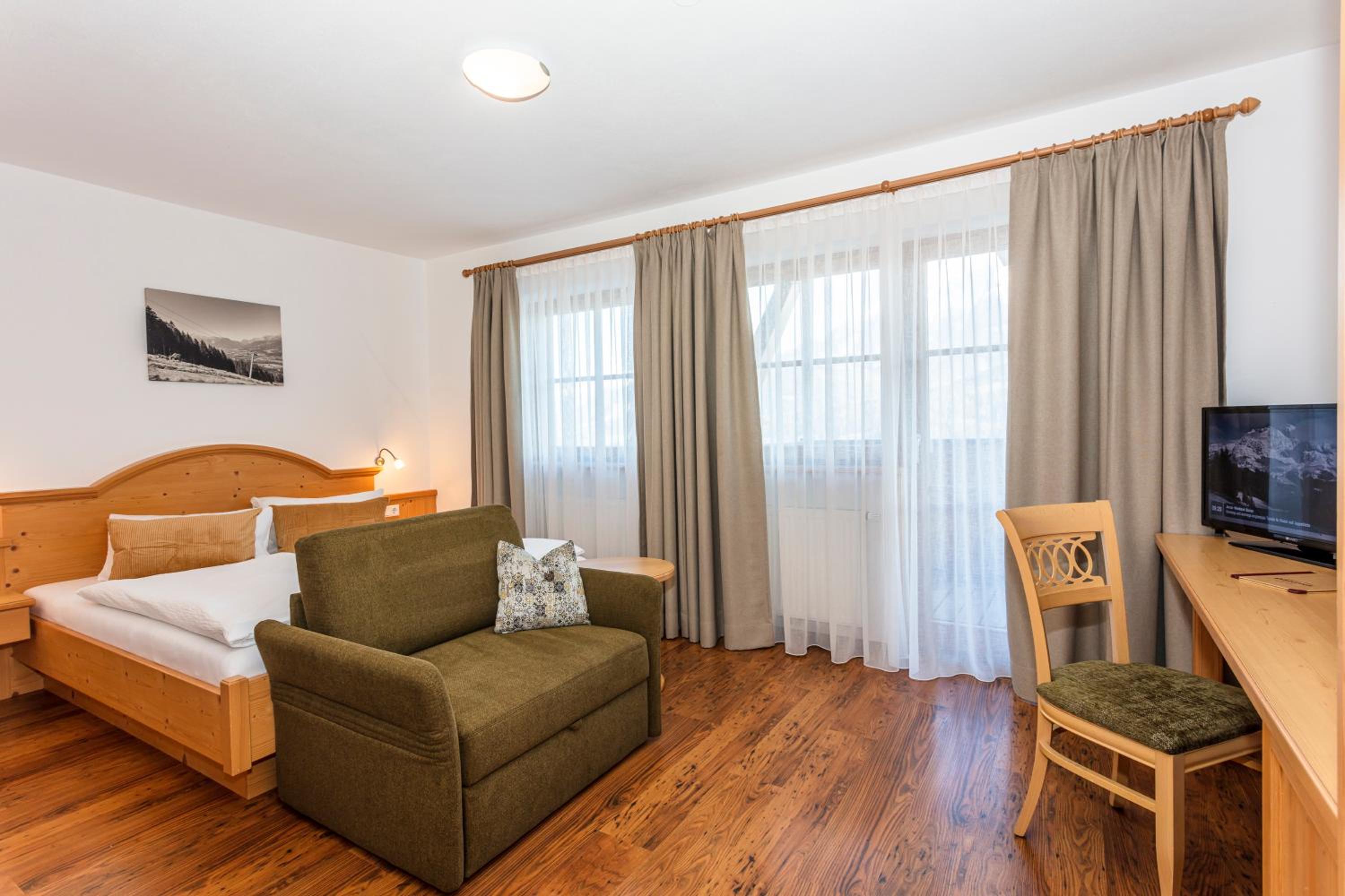 Double Room with Balcony photo 3
