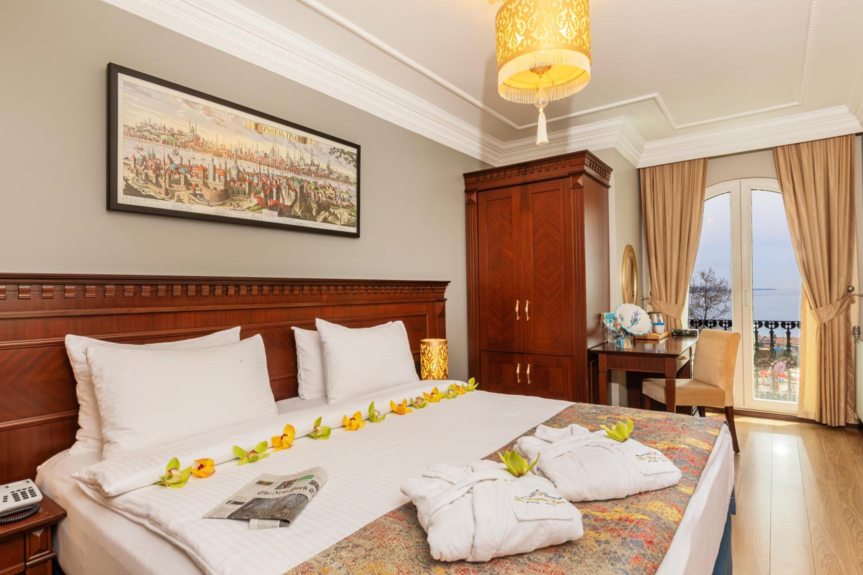 Deluxe Double Room with Sea View photo 2