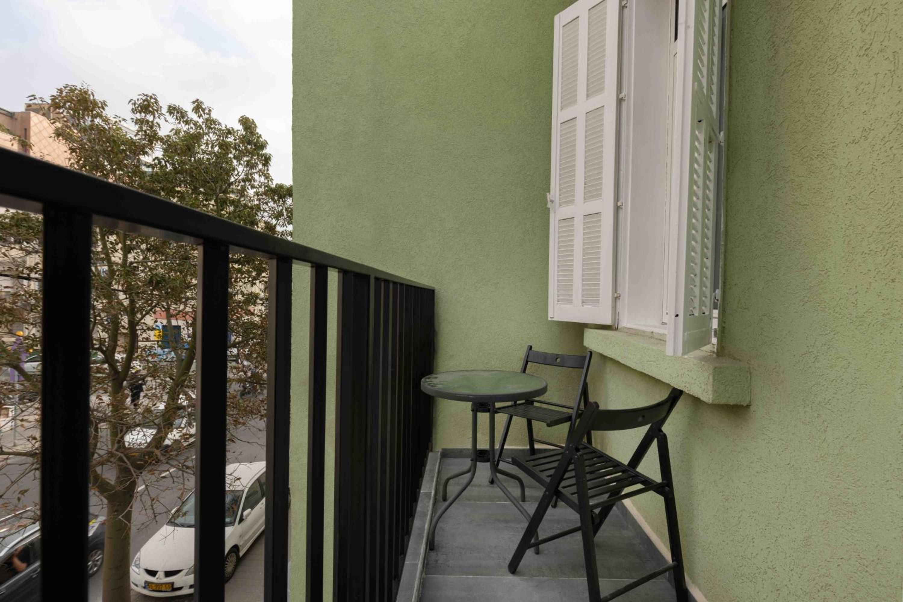 One-Bedroom Apartment - Photo 13