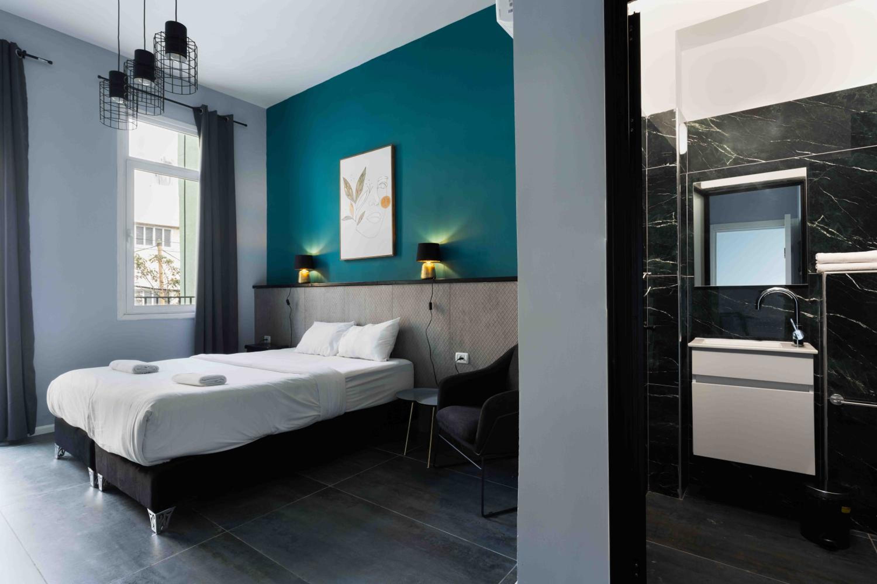 One-Bedroom Apartment - Photo 15