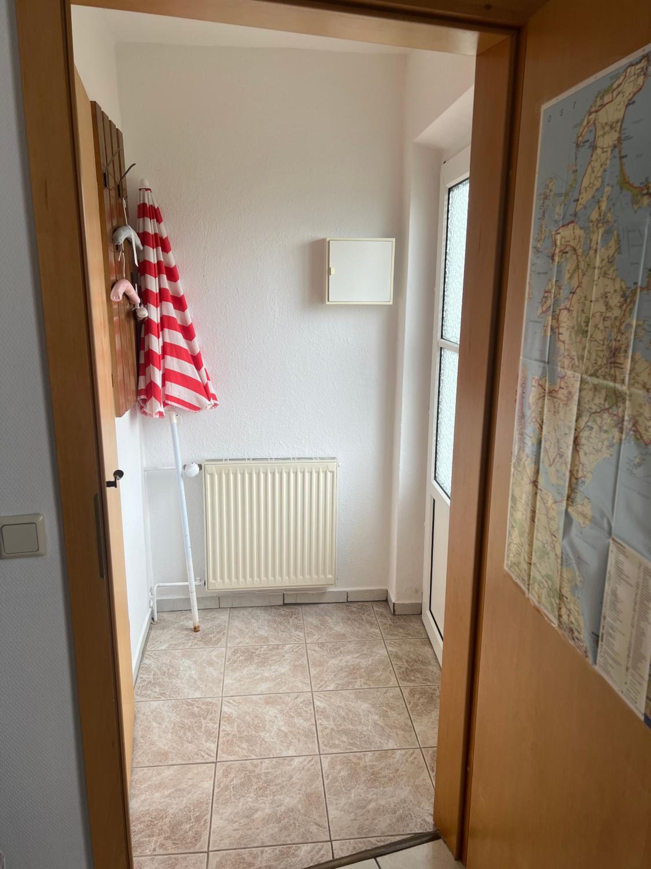 One-Bedroom Apartment photo 3