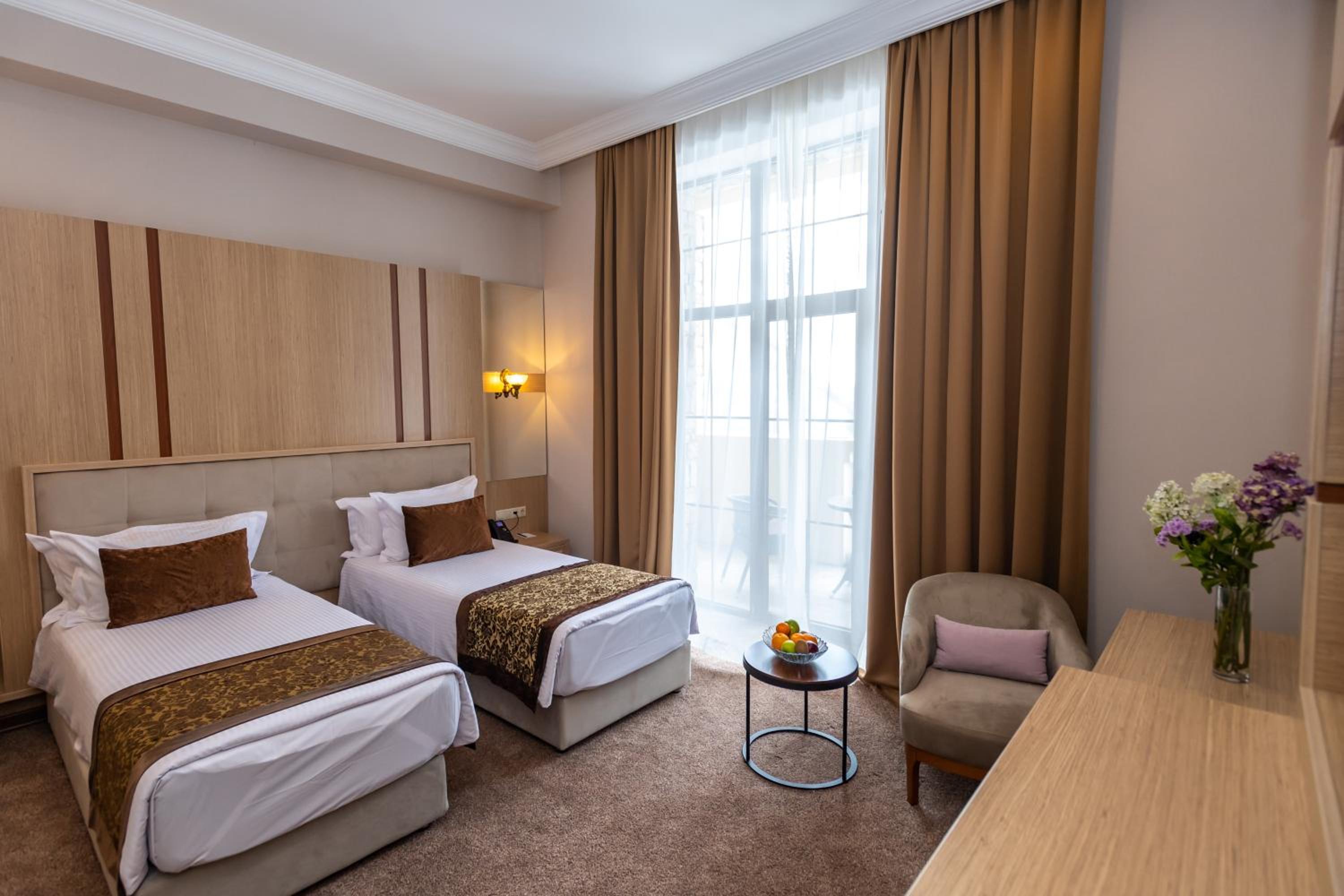 Standard Twin Room photo 1