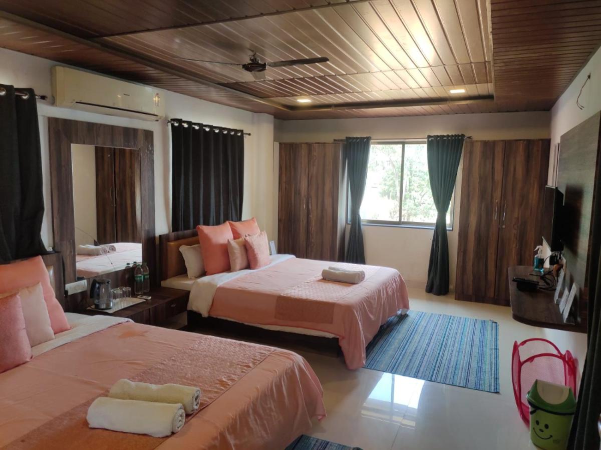 Quadruple Room with Terrace photo 3