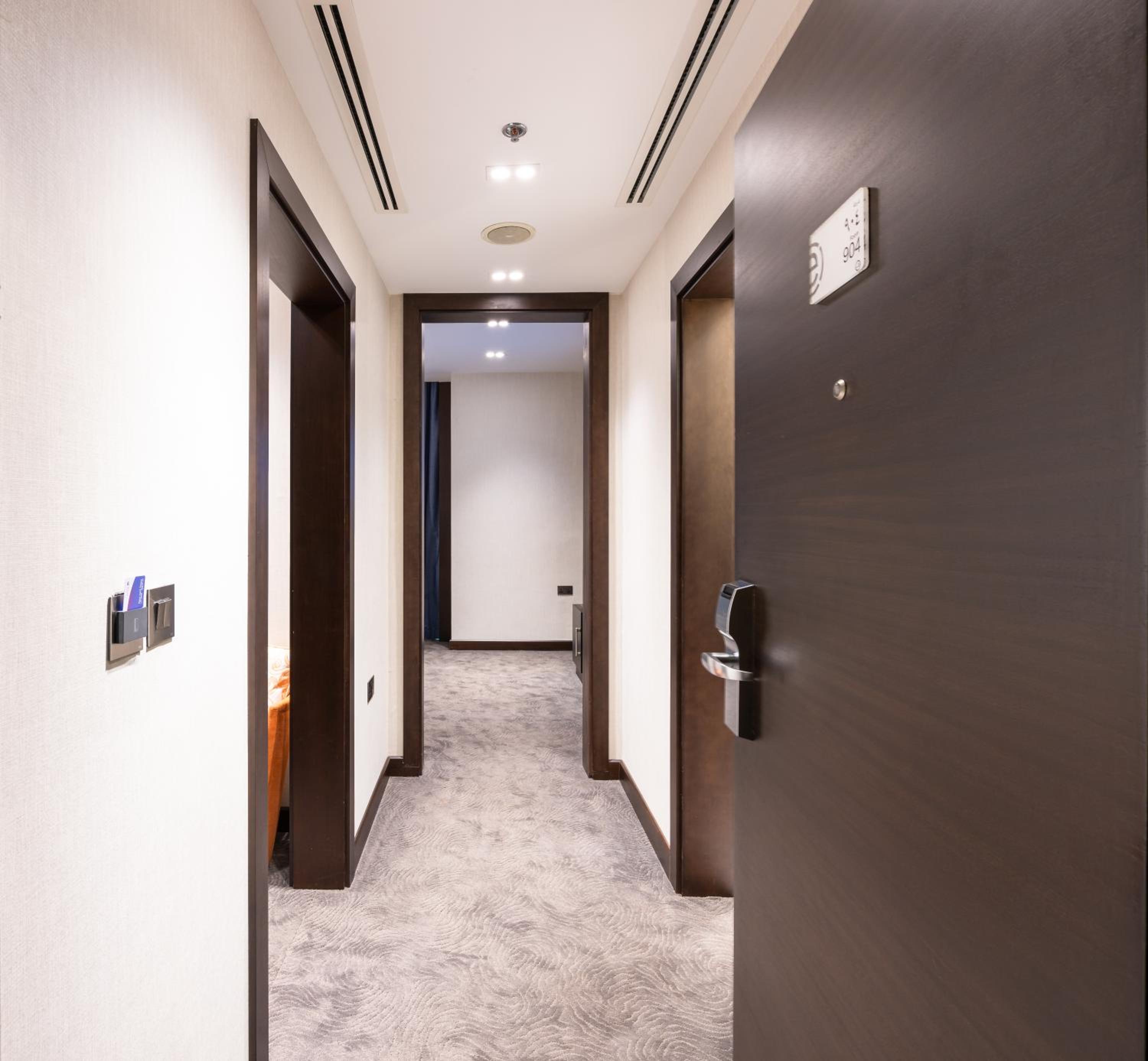 Diplomatic Suite - Photo 1