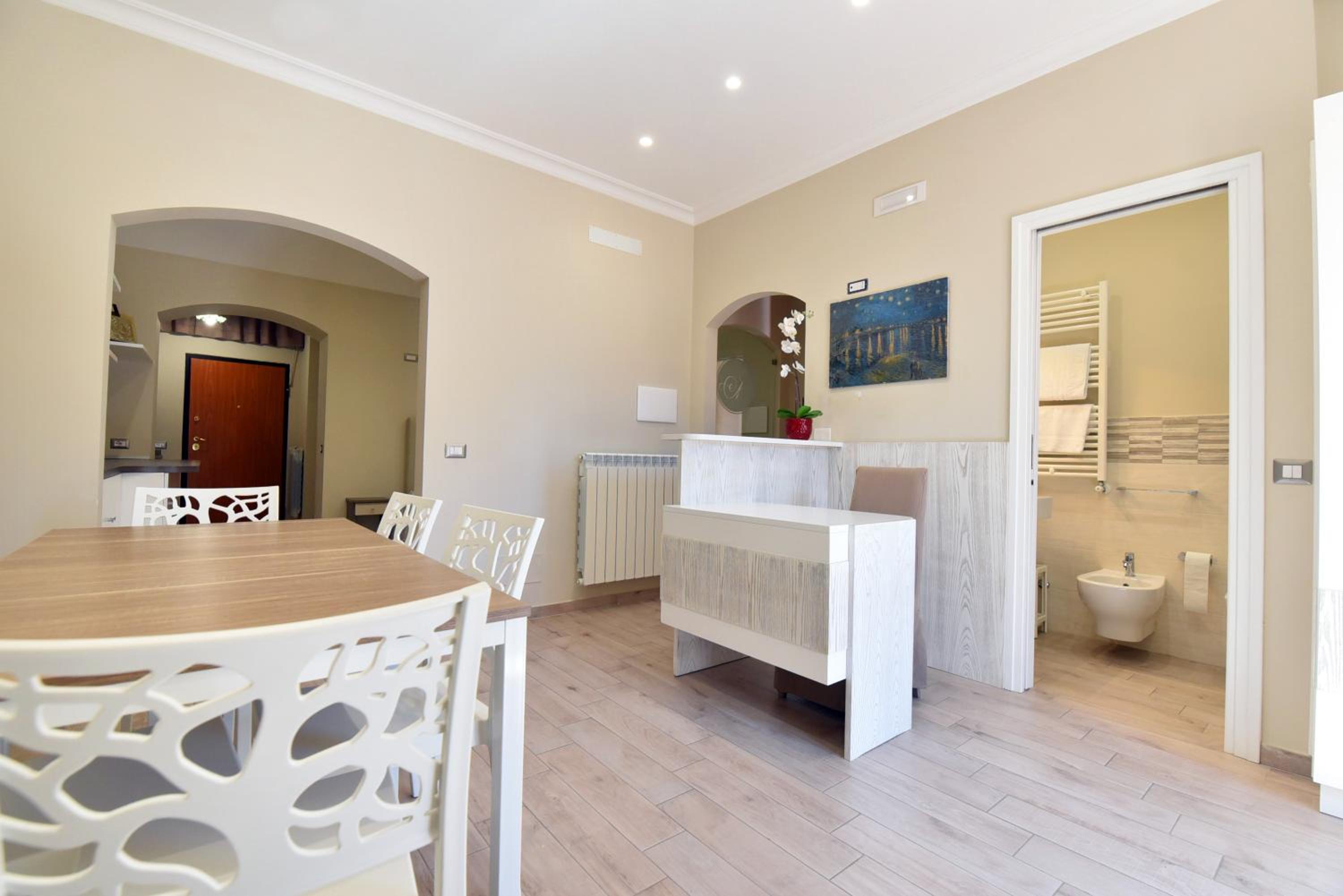 Apartment - Ground Floor photo 2