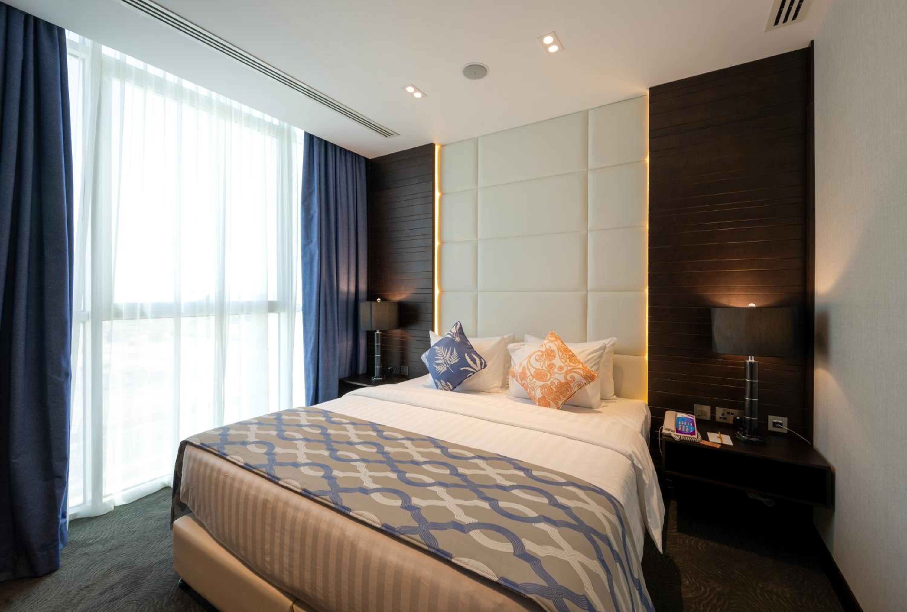 Diplomatic Suite - Photo 4