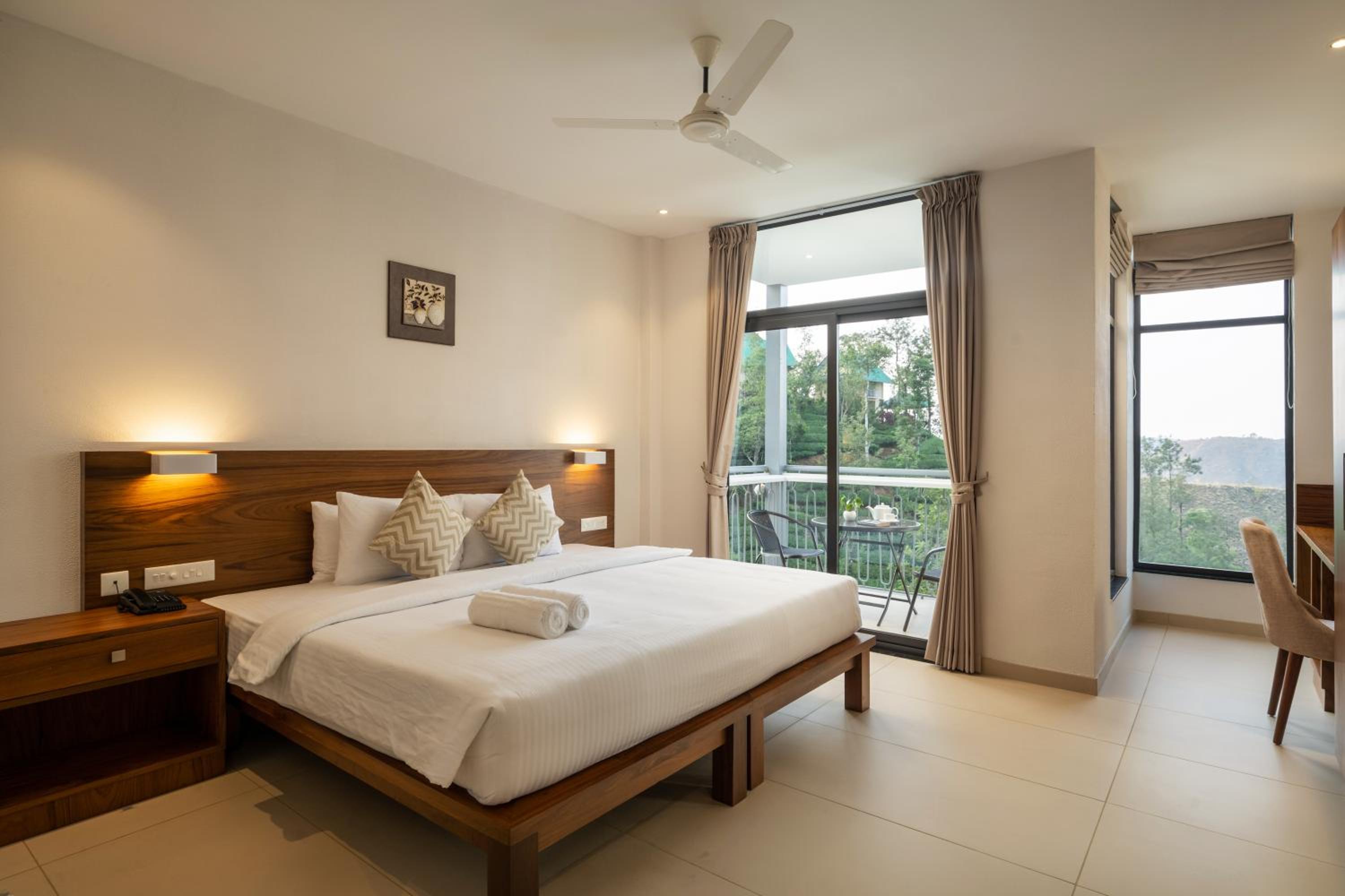Villa with Private Pool - Photo 9