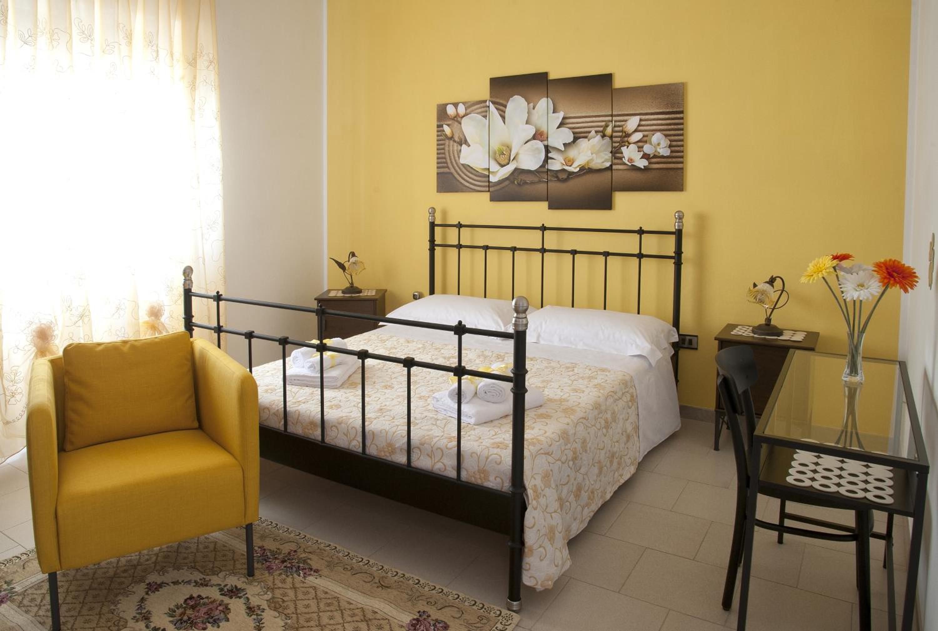 Triple Room with Private Bathroom photo 1