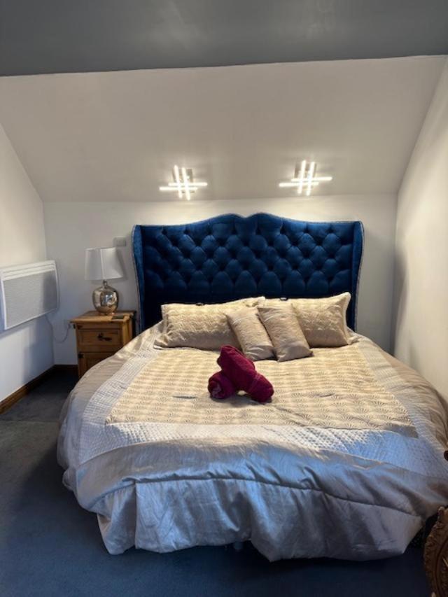 Double Room with Balcony - Photo 7