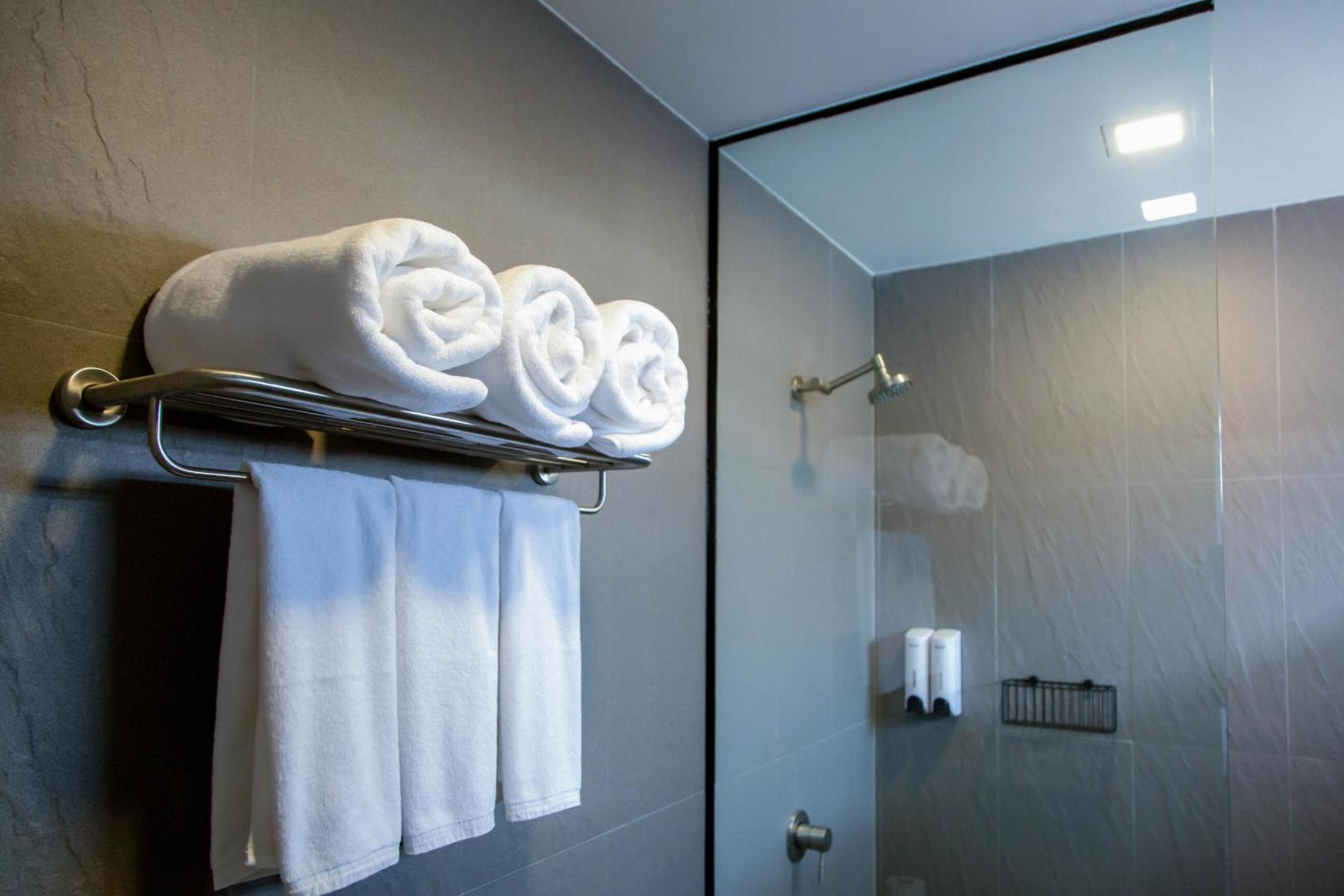 Standard Triple Room - Photo 9