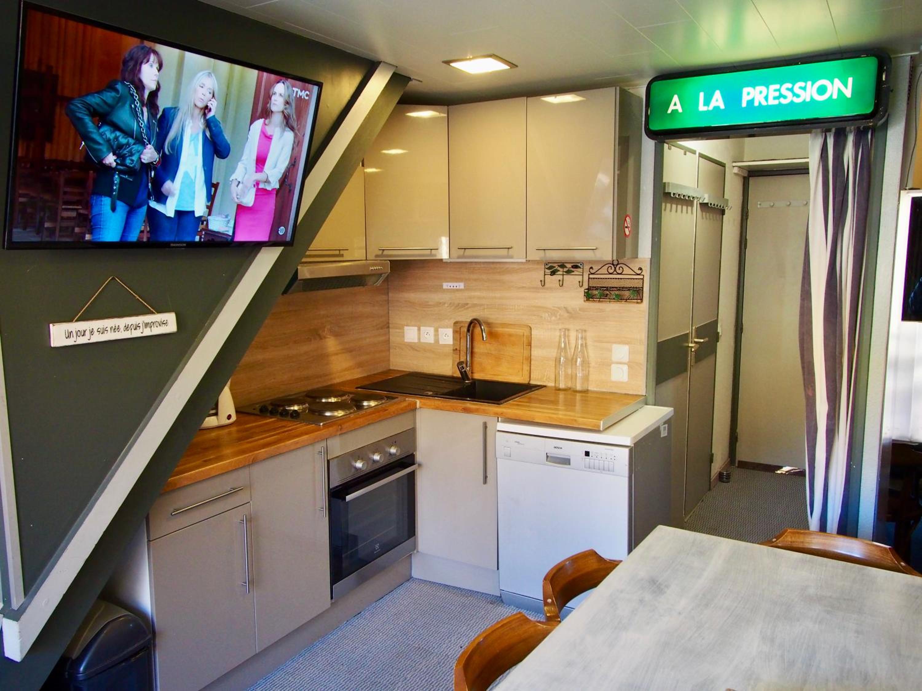 Duplex Apartment - Photo 3
