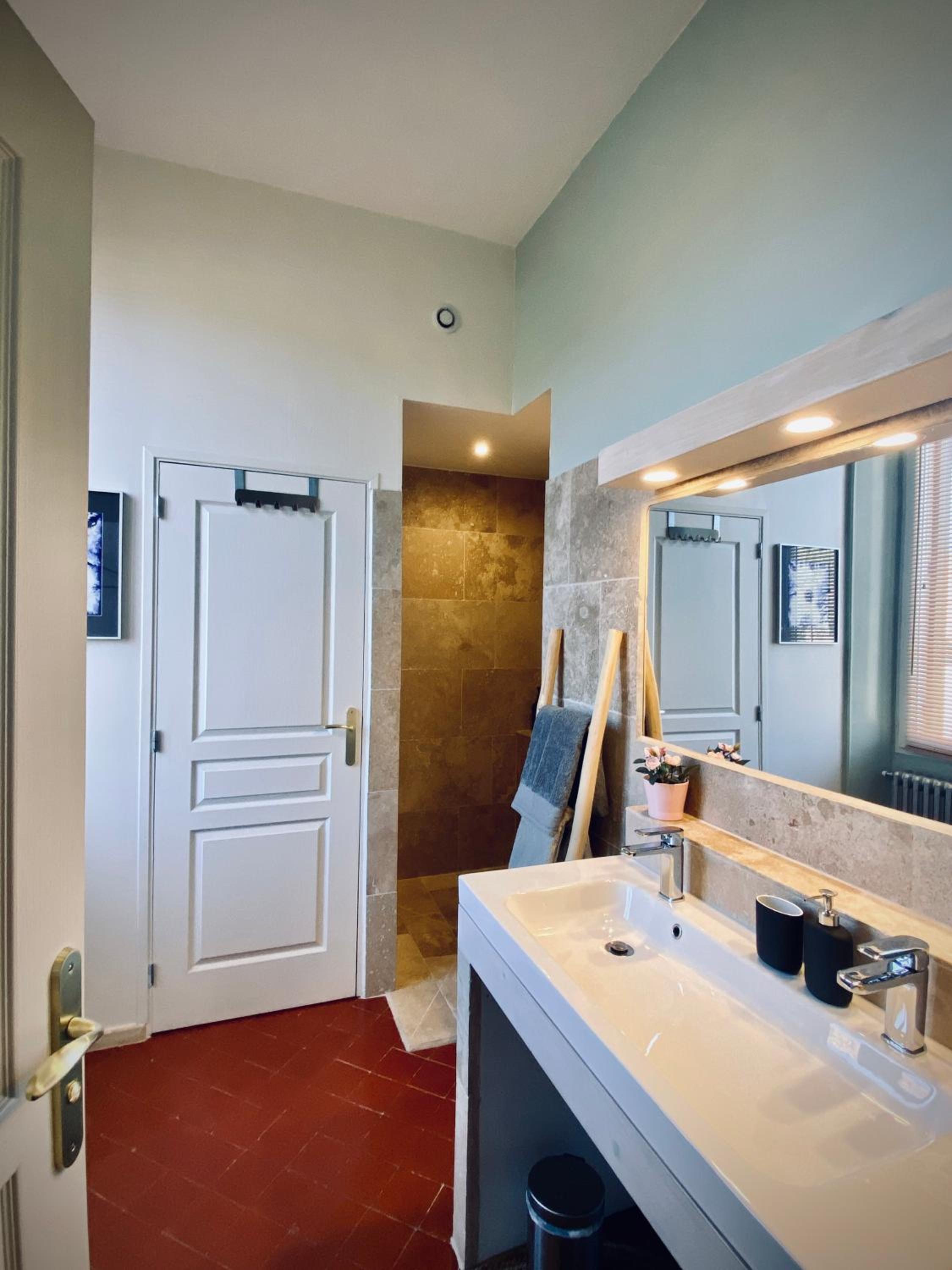 Superior Double or Twin Room with Garden View photo 2