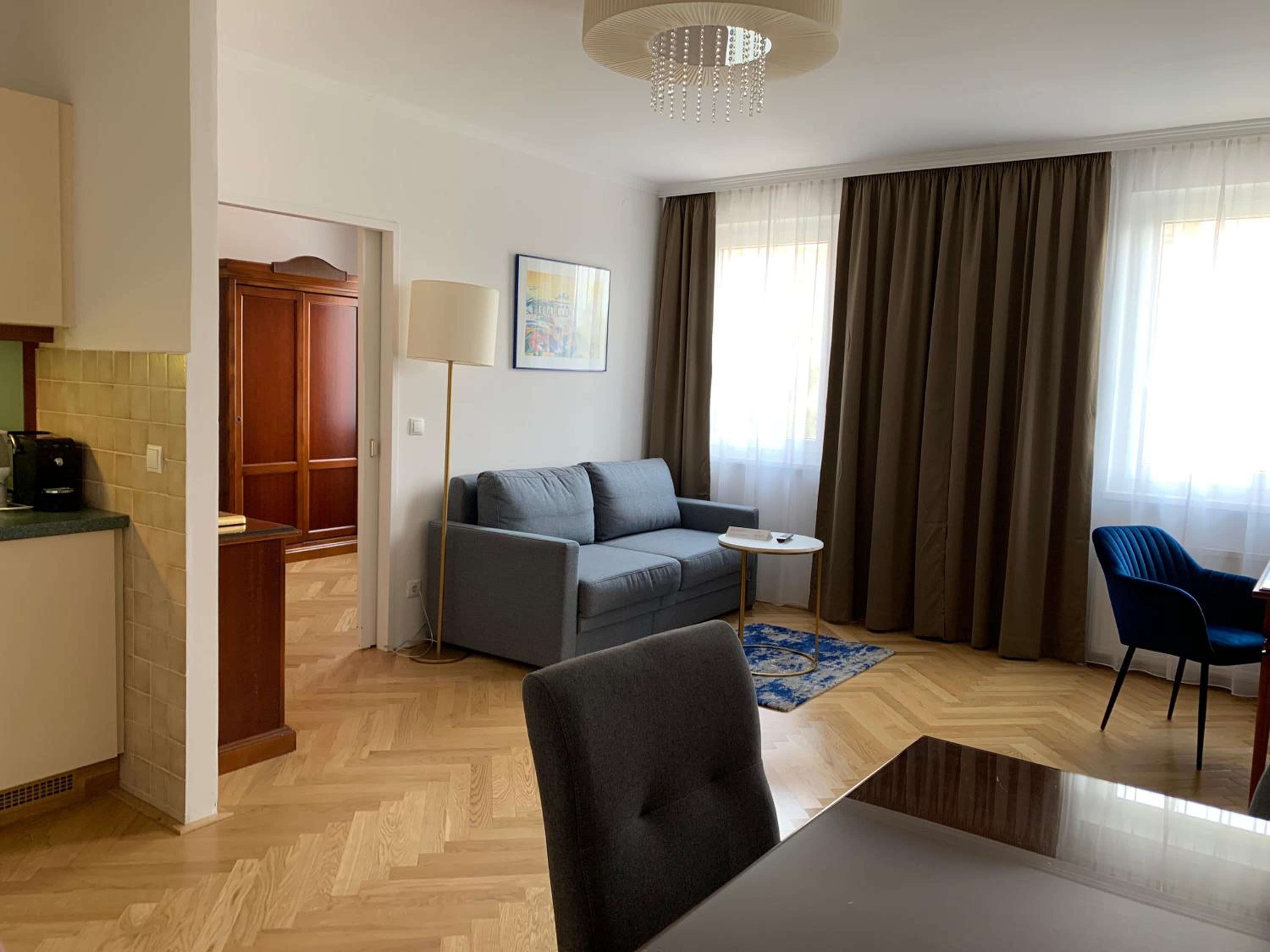 Superior One Bedroom Apartment