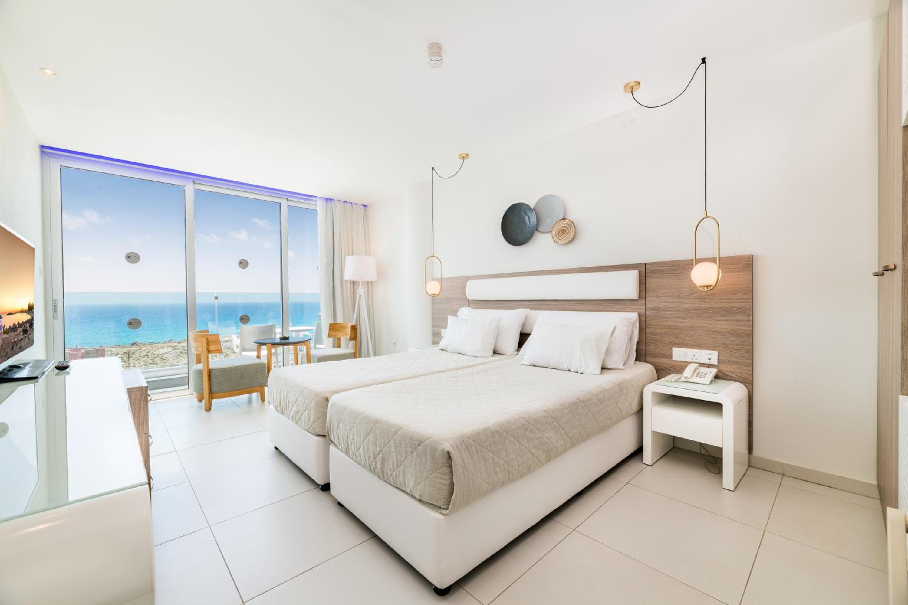 Penthouse Twin Room with Sea View