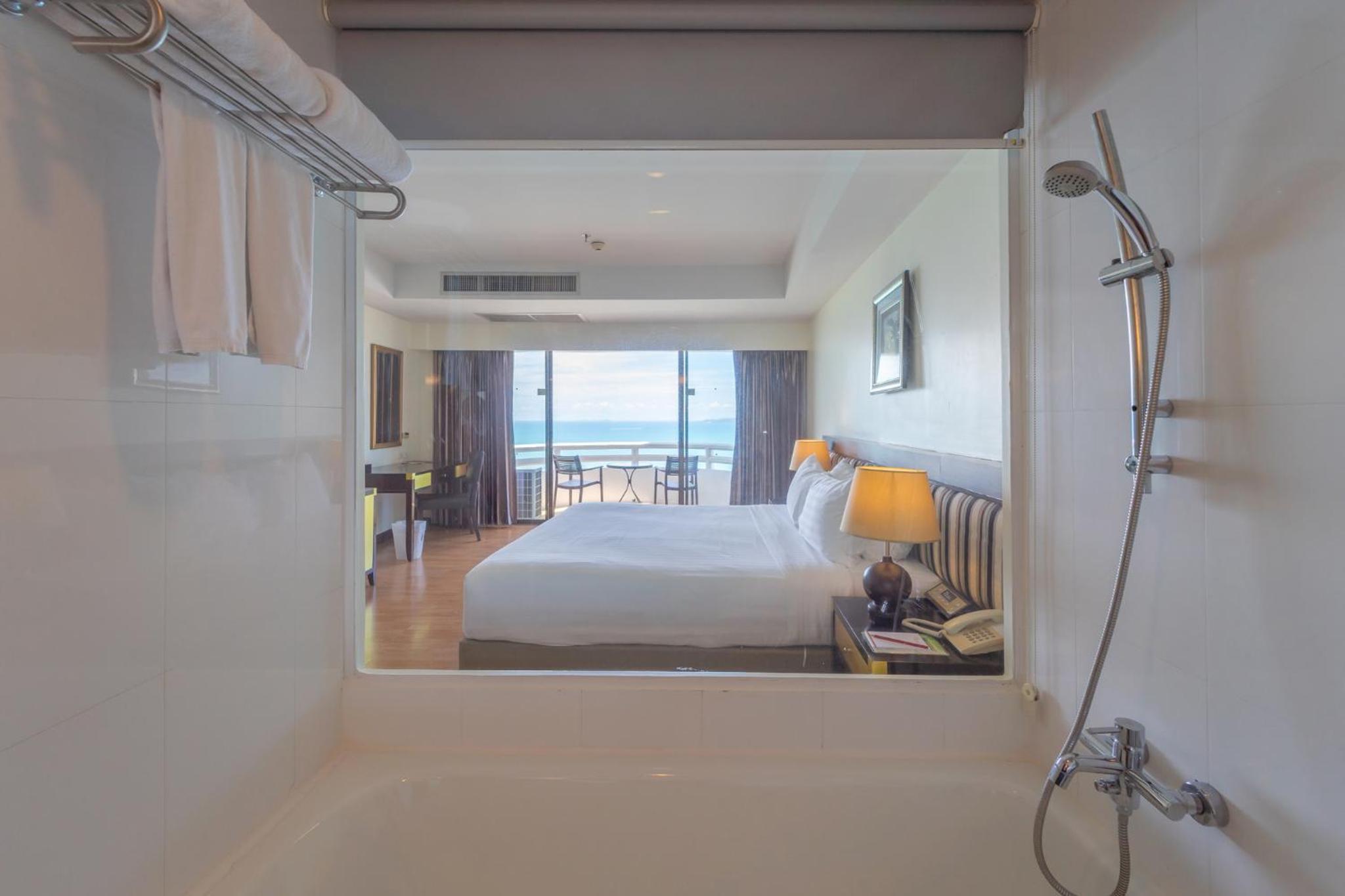 Deluxe Ocean View  - Photo 5