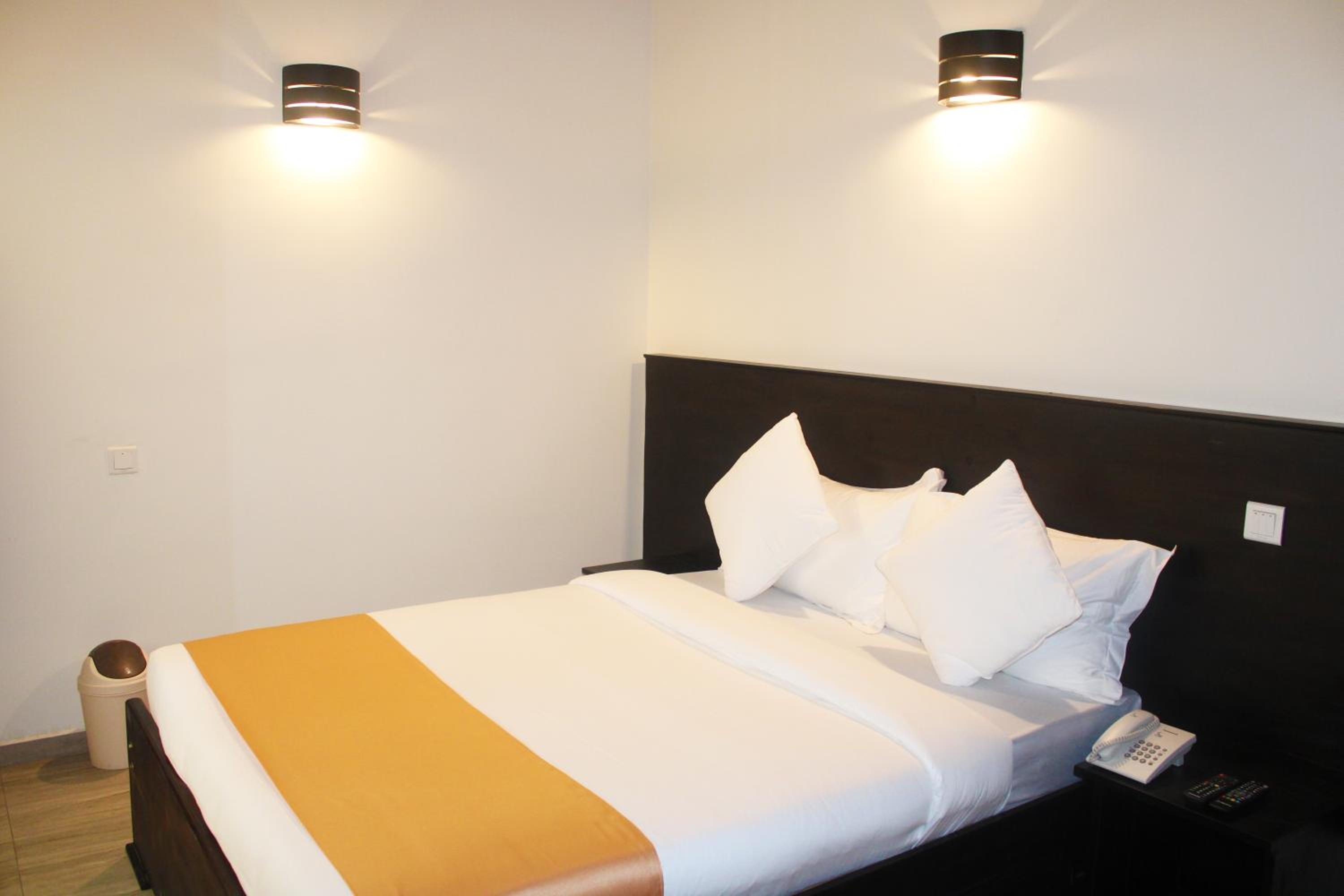 Deluxe Double Room - Photo 1