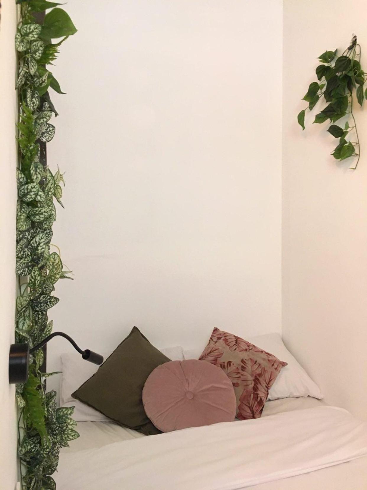 Double Capsule with shared bathroom